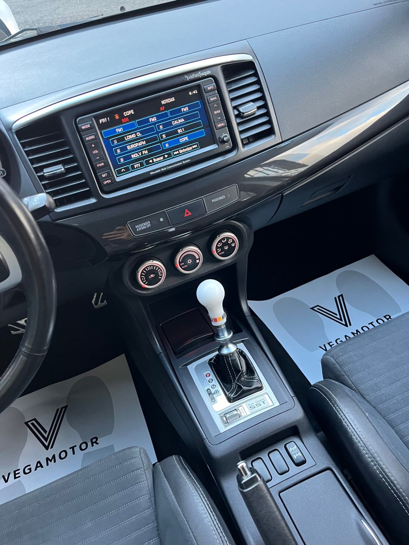 MITSUBISHI LANCER EVOLUTION X MR