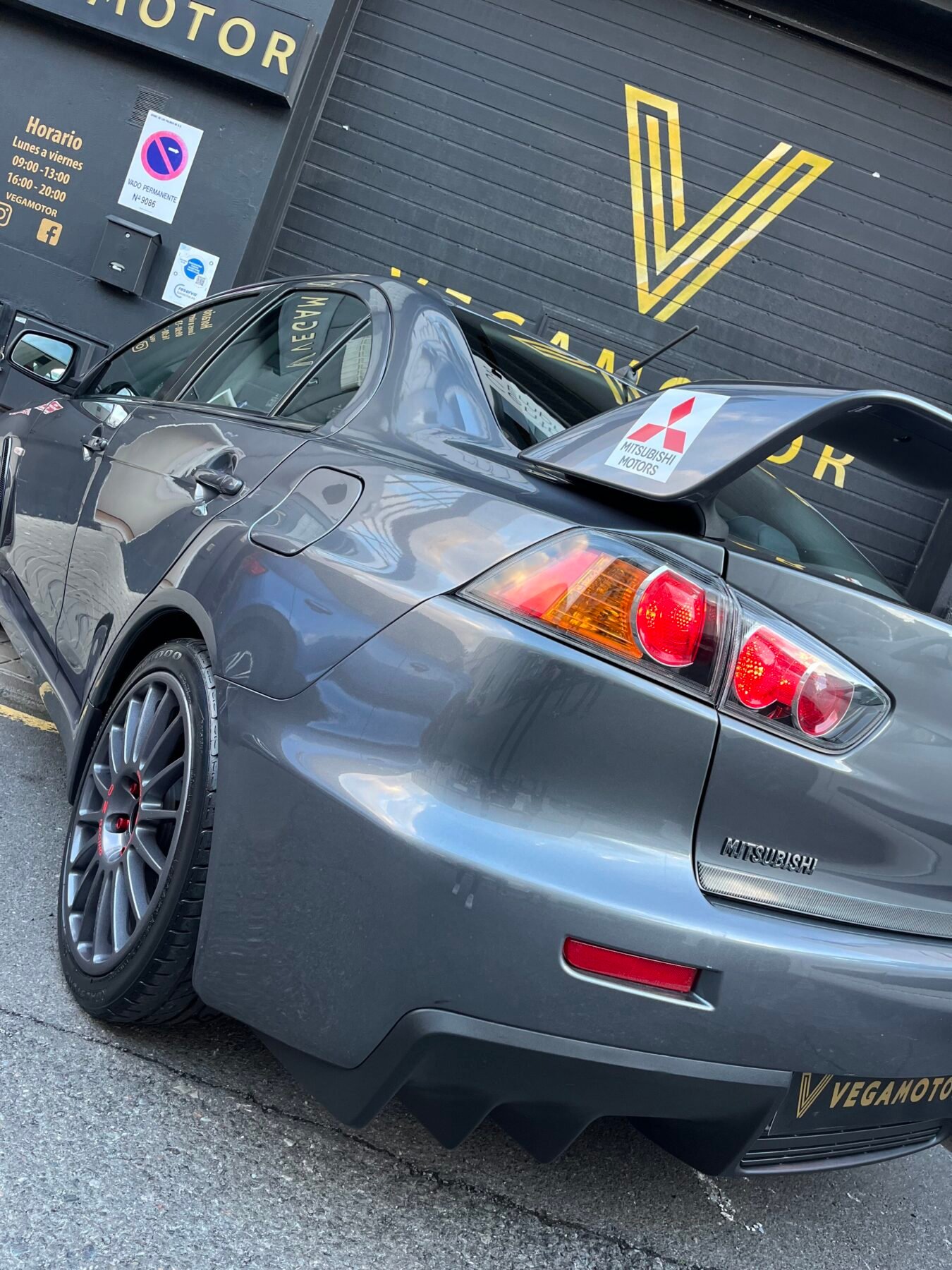 MITSUBISHI LANCER EVOLUTION X MR