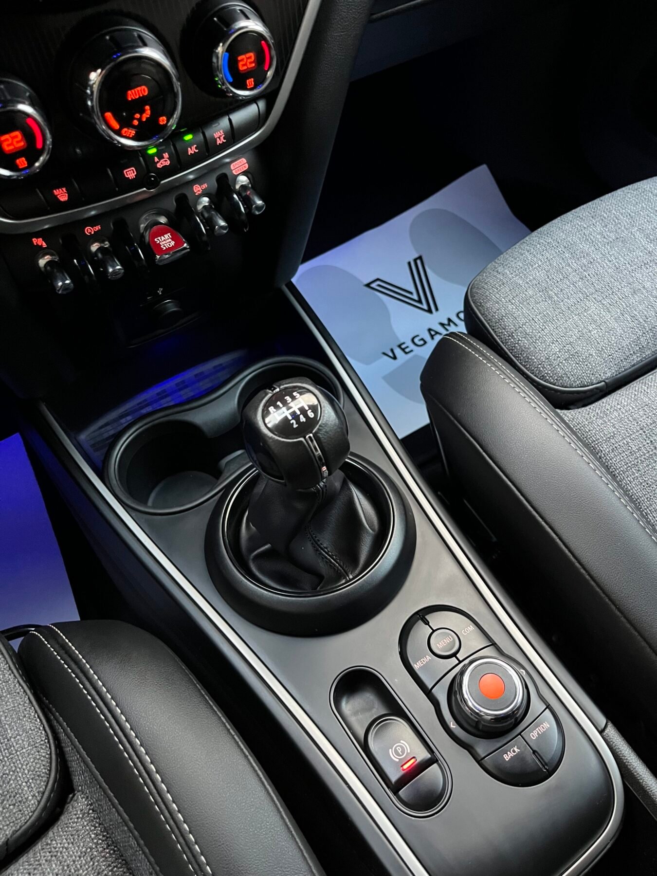 MINI COUNTRYMAN COOPER