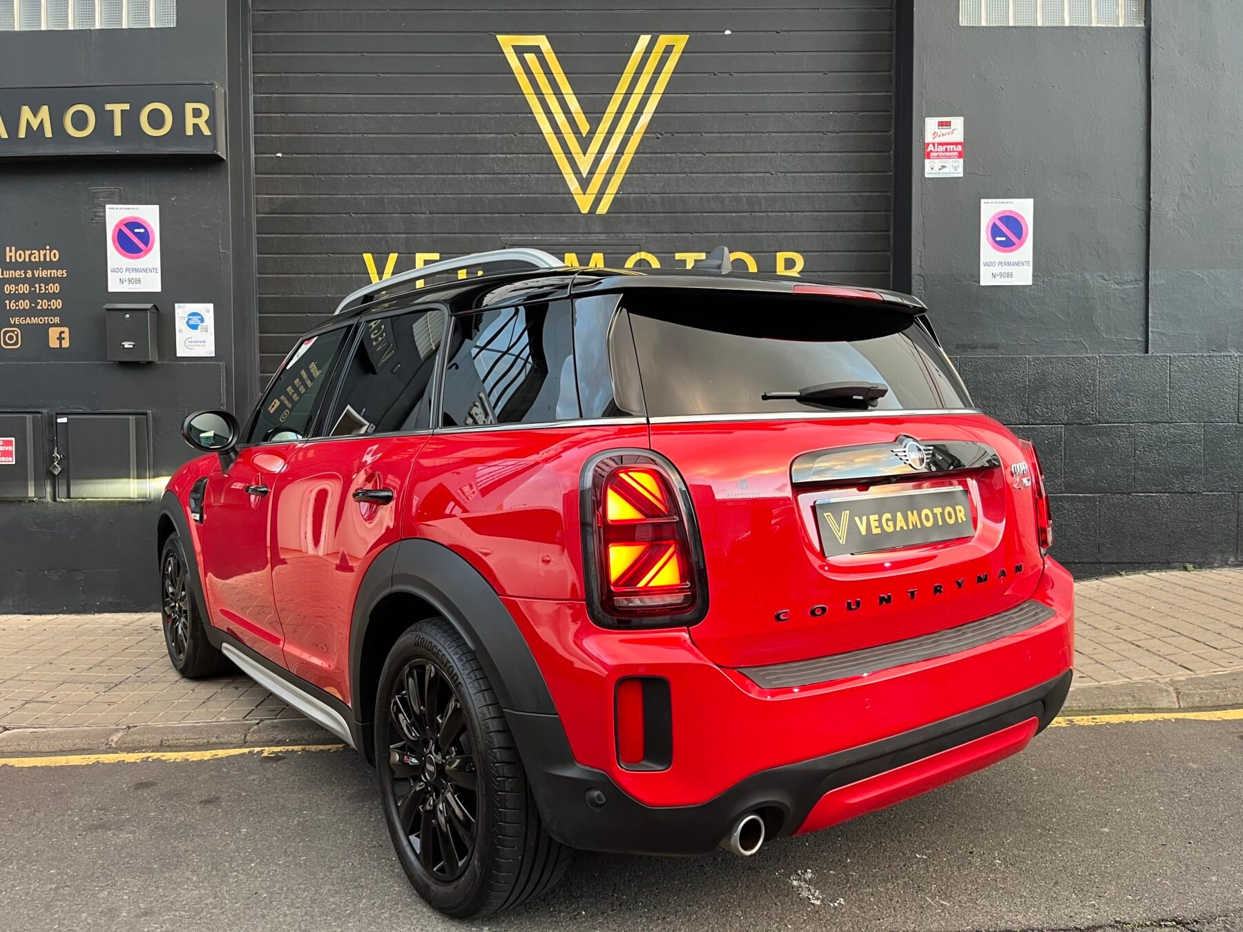 MINI COUNTRYMAN COOPER