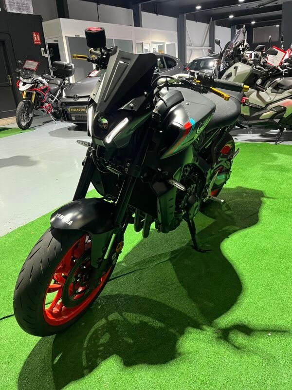 YAMAHA MT09