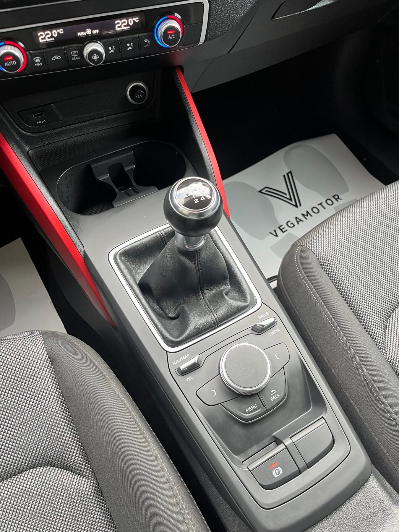 AUDI Q2 sport edition 