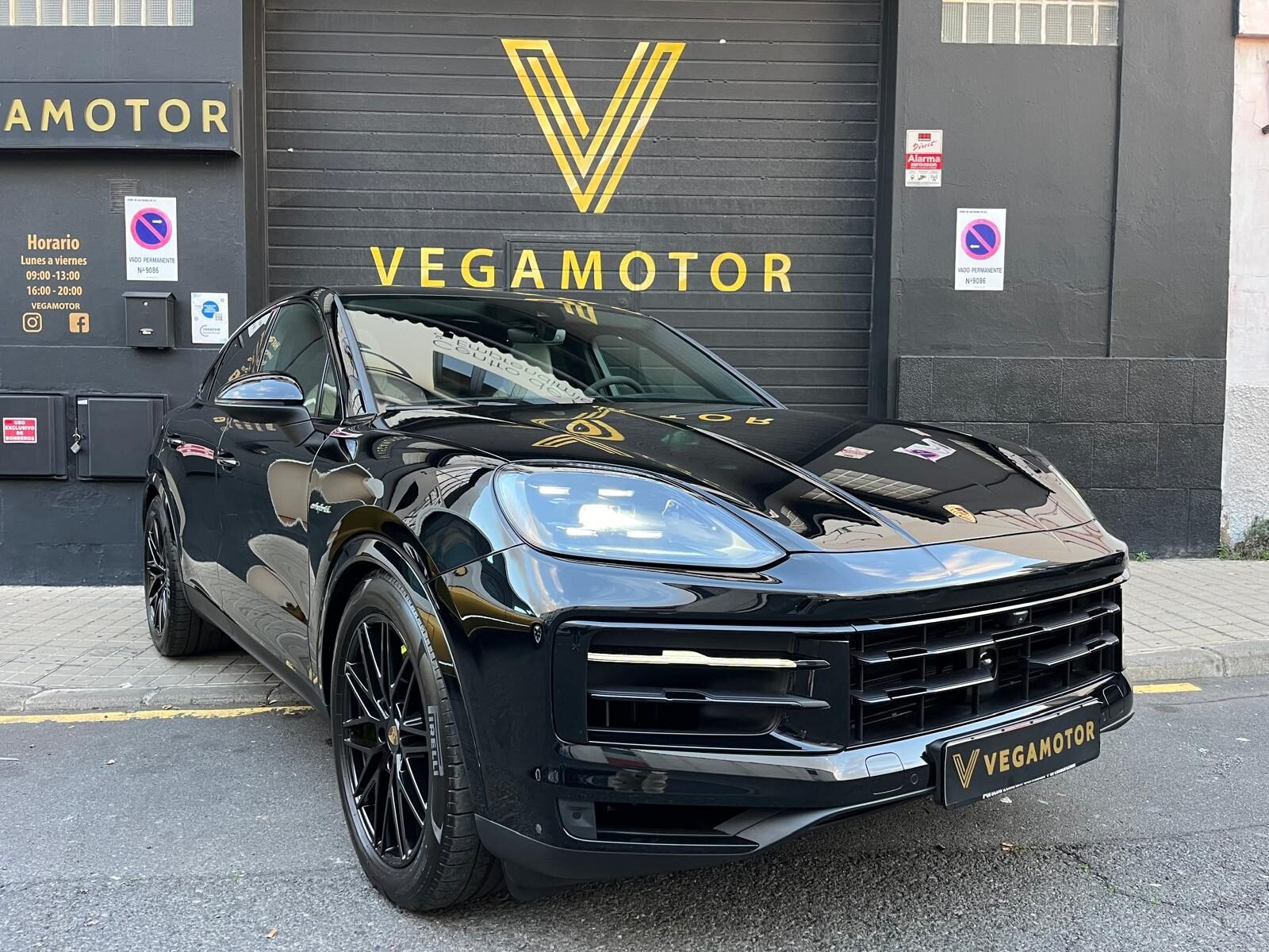 PORSCHE Cayenne coupe EHbrid