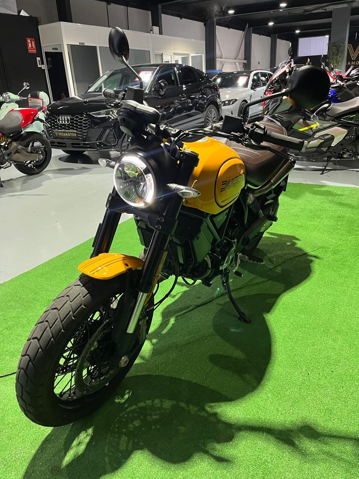 DUCATI SCRAMBLER 1100 PRO 
