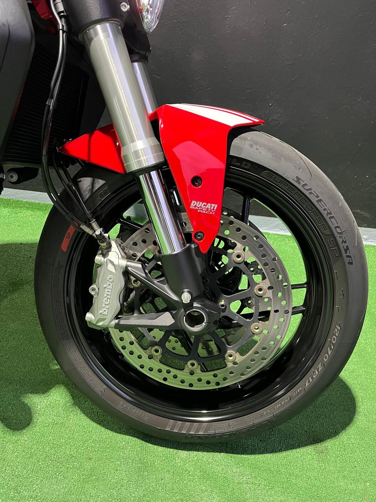 DUCATI MONSTER 821 STRIPE 