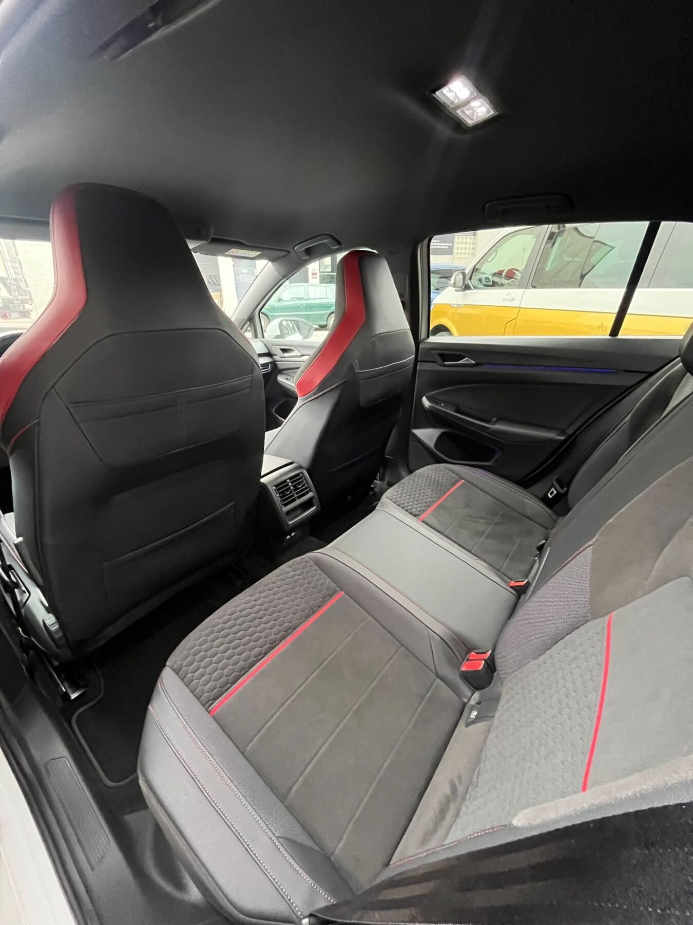 VOLKSWAGEN GOLF GTI CLUBSPORT 