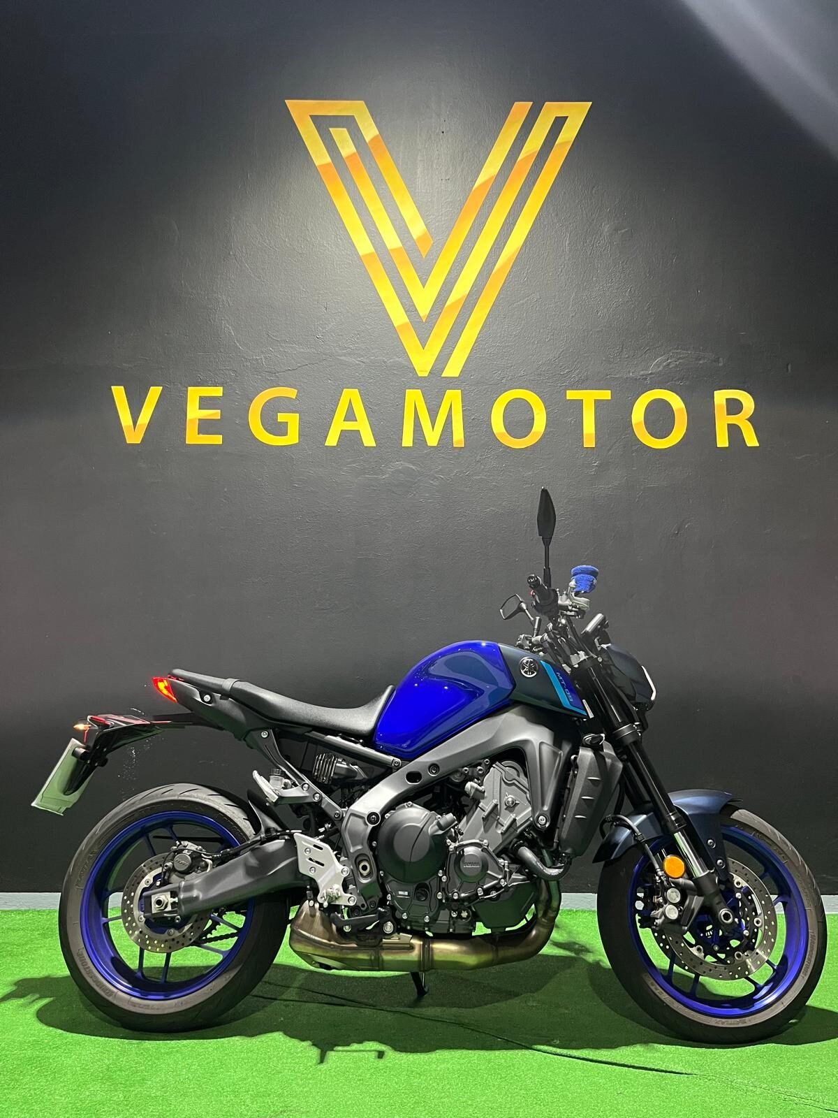 YAMAHA MT10