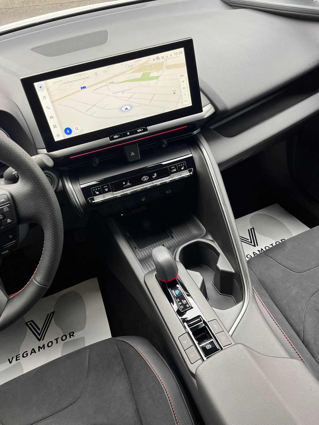 TOYOTA C-HR GR SPORT PLUS