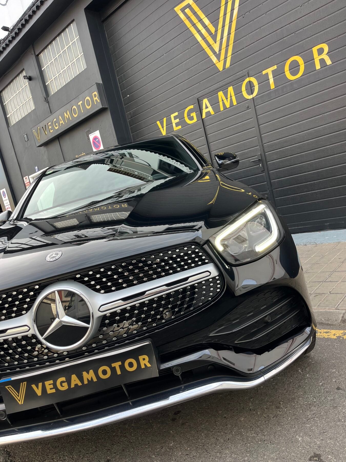 MERCEDES-BENZ GLC Coupé 220d AMG