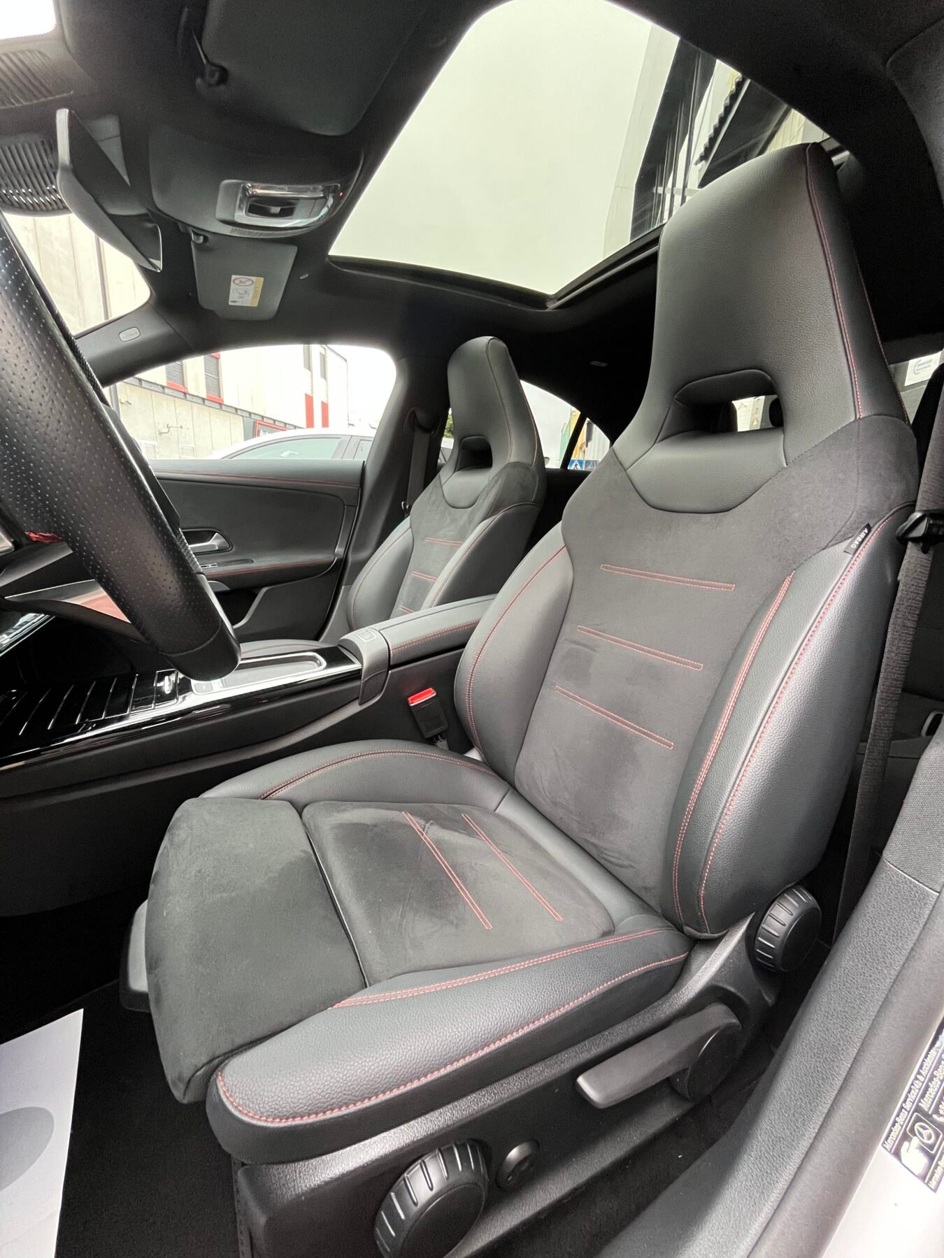 MERCEDES-BENZ CLA 200 AMG