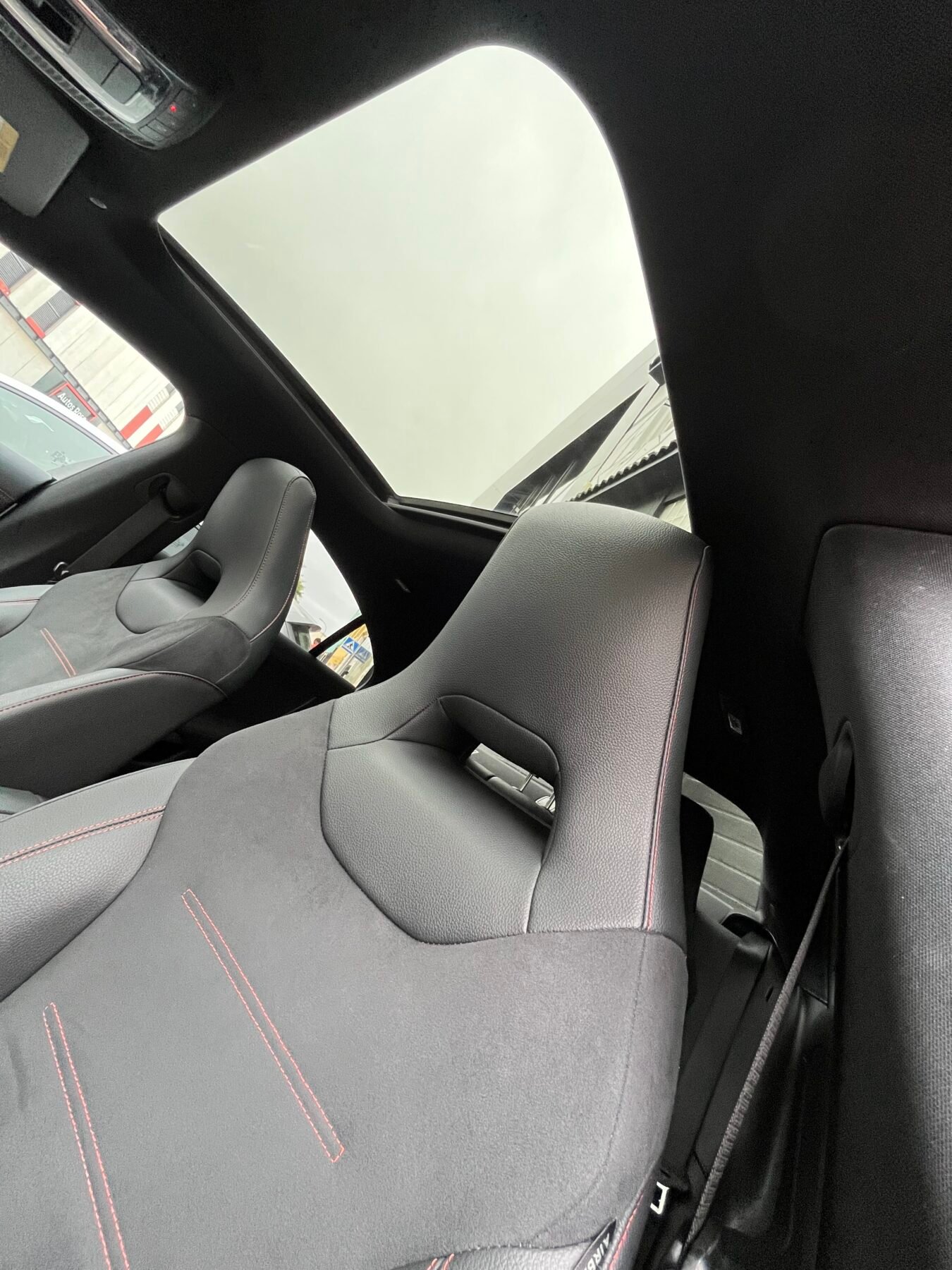 MERCEDES-BENZ CLA 200 AMG