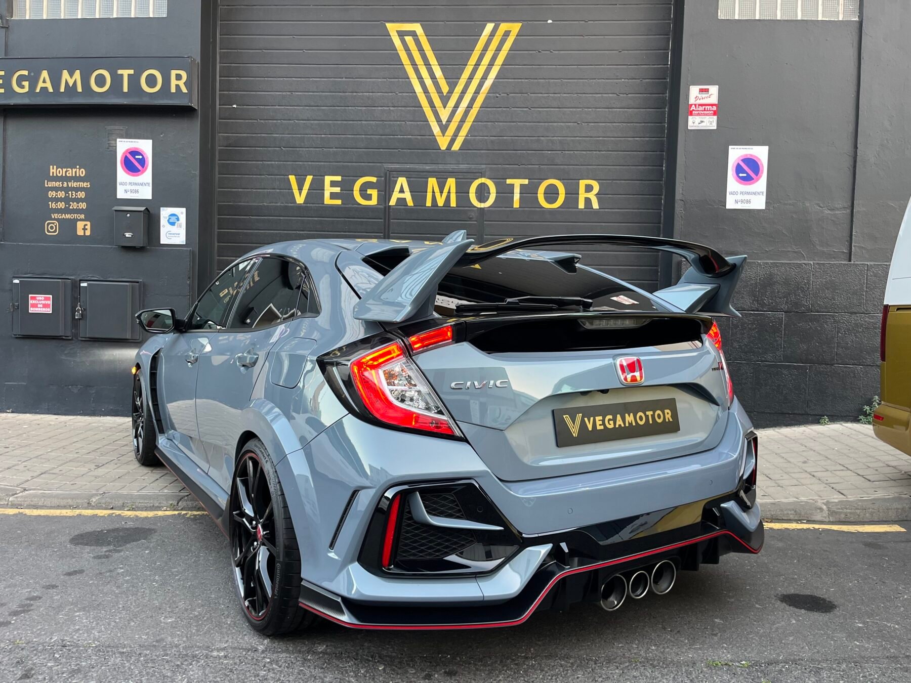 HONDA CIVIC type r fk8