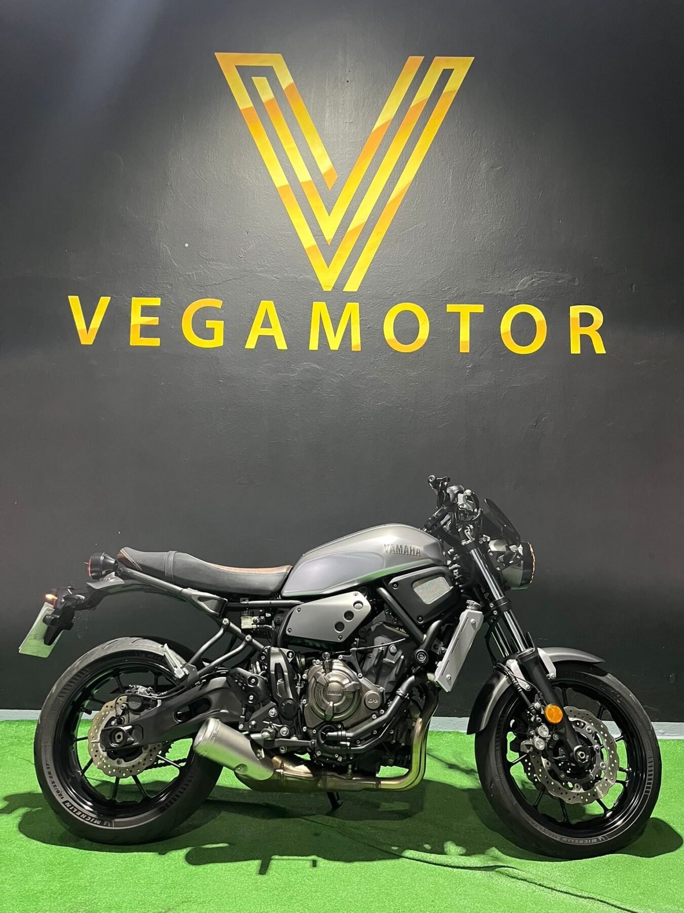 YAMAHA XSR 700 LIMITADA CARNET A2