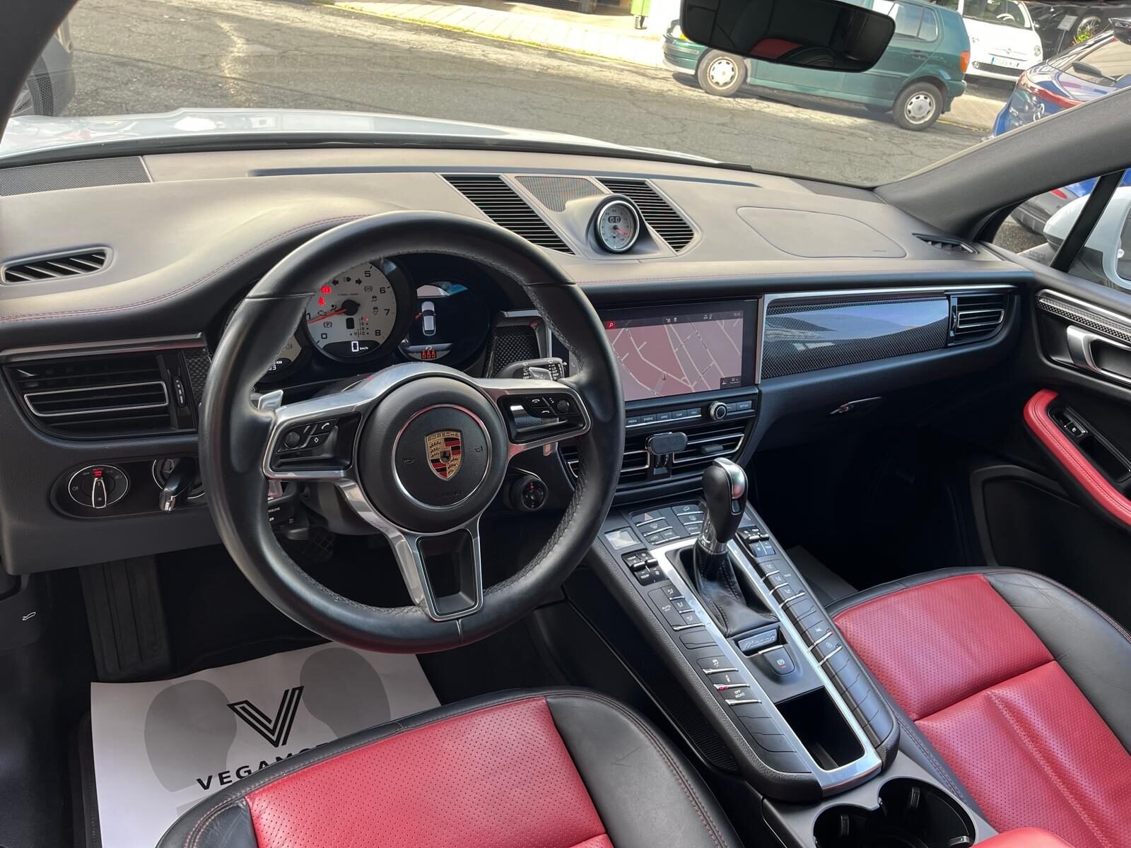 PORSCHE Macan MACAN 