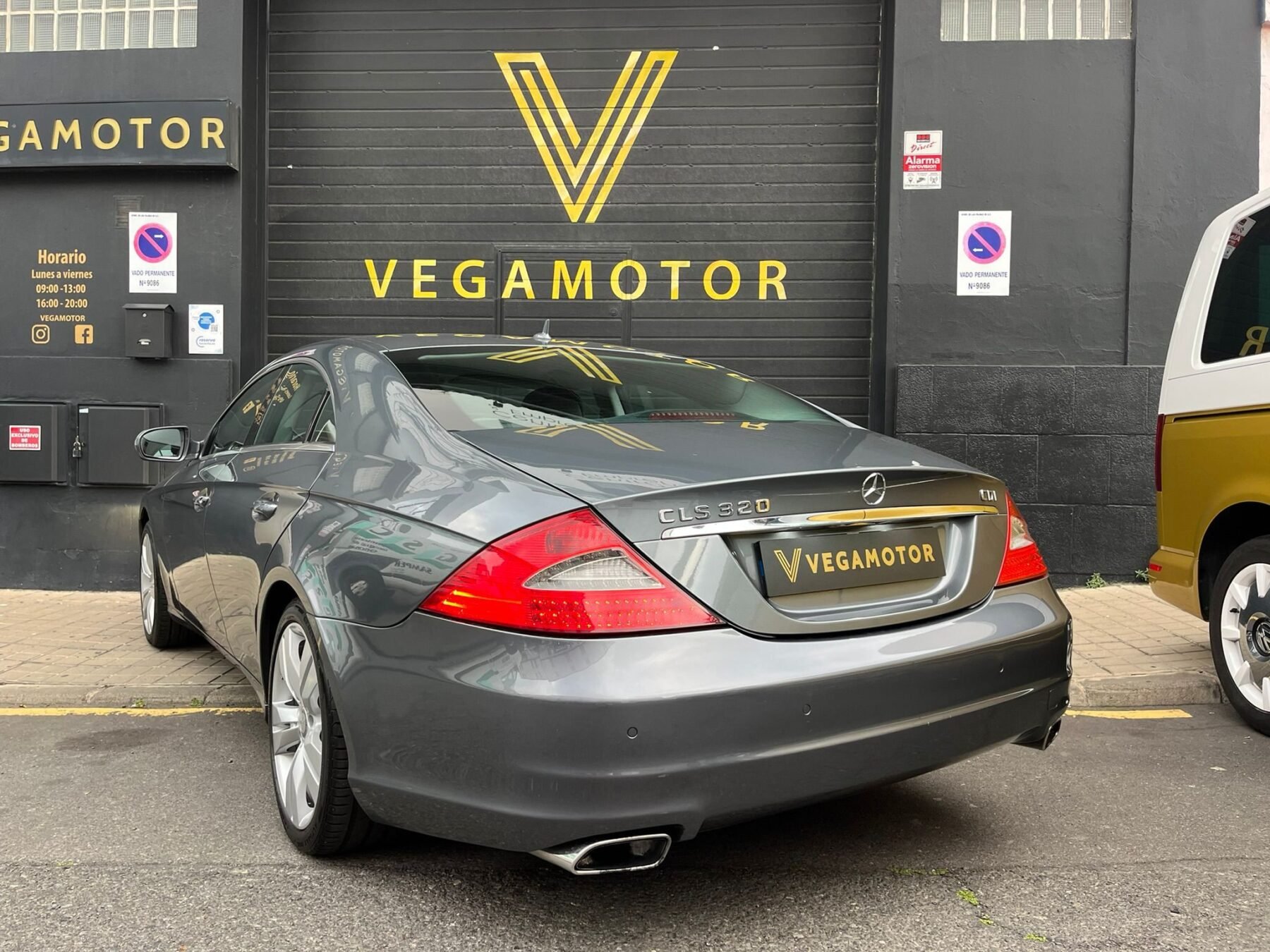 MERCEDES-BENZ CLS 320 CDI  