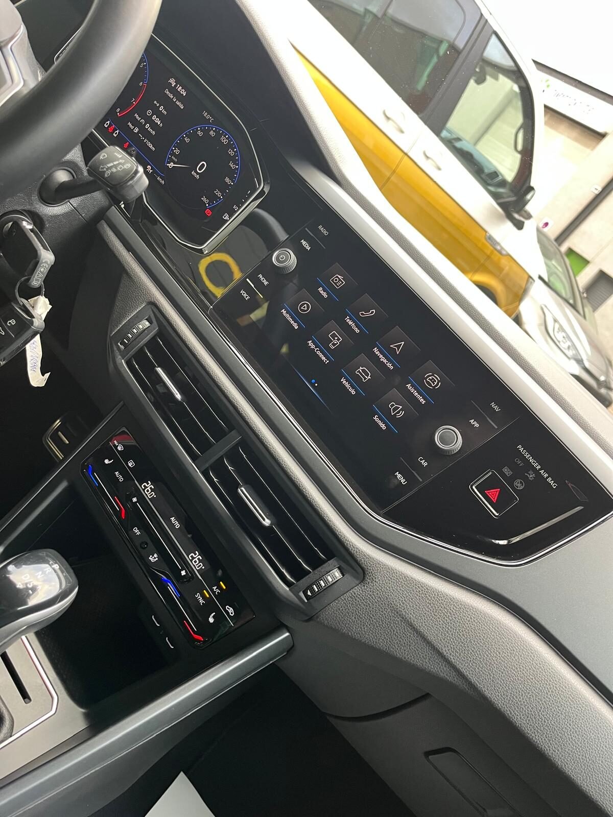 VOLKSWAGEN POLO R line 
