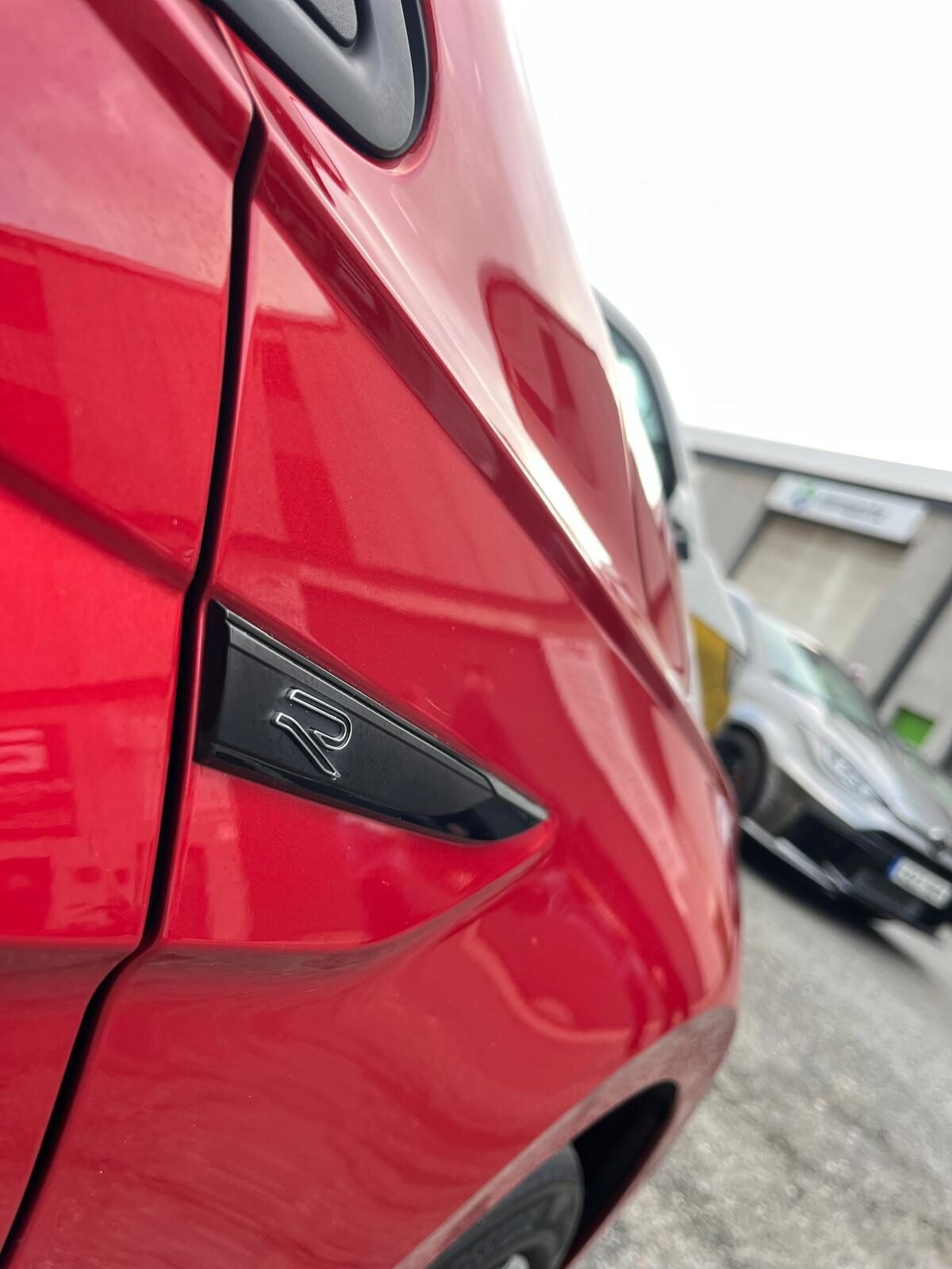 VOLKSWAGEN POLO R line 