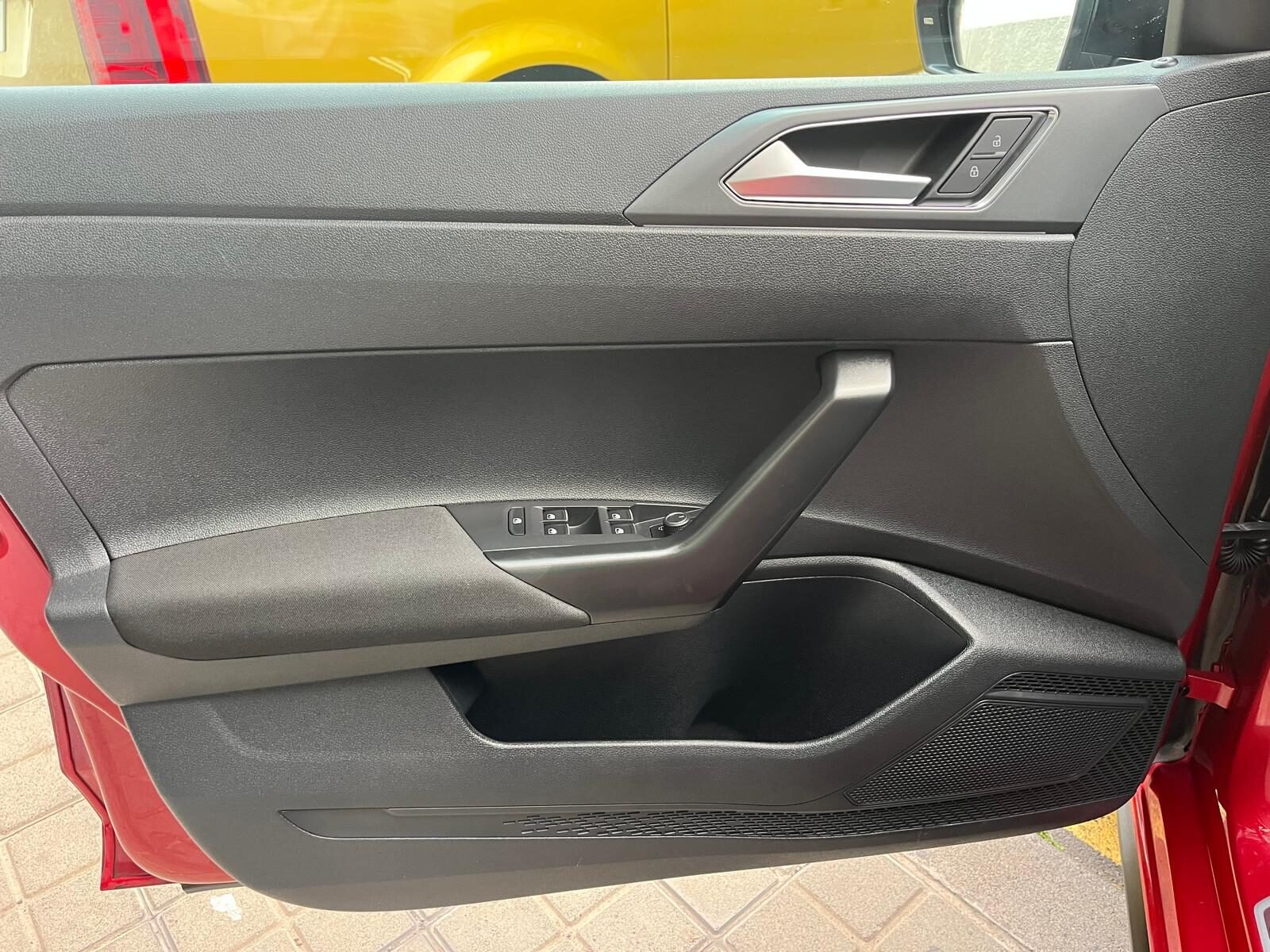 VOLKSWAGEN POLO R line 