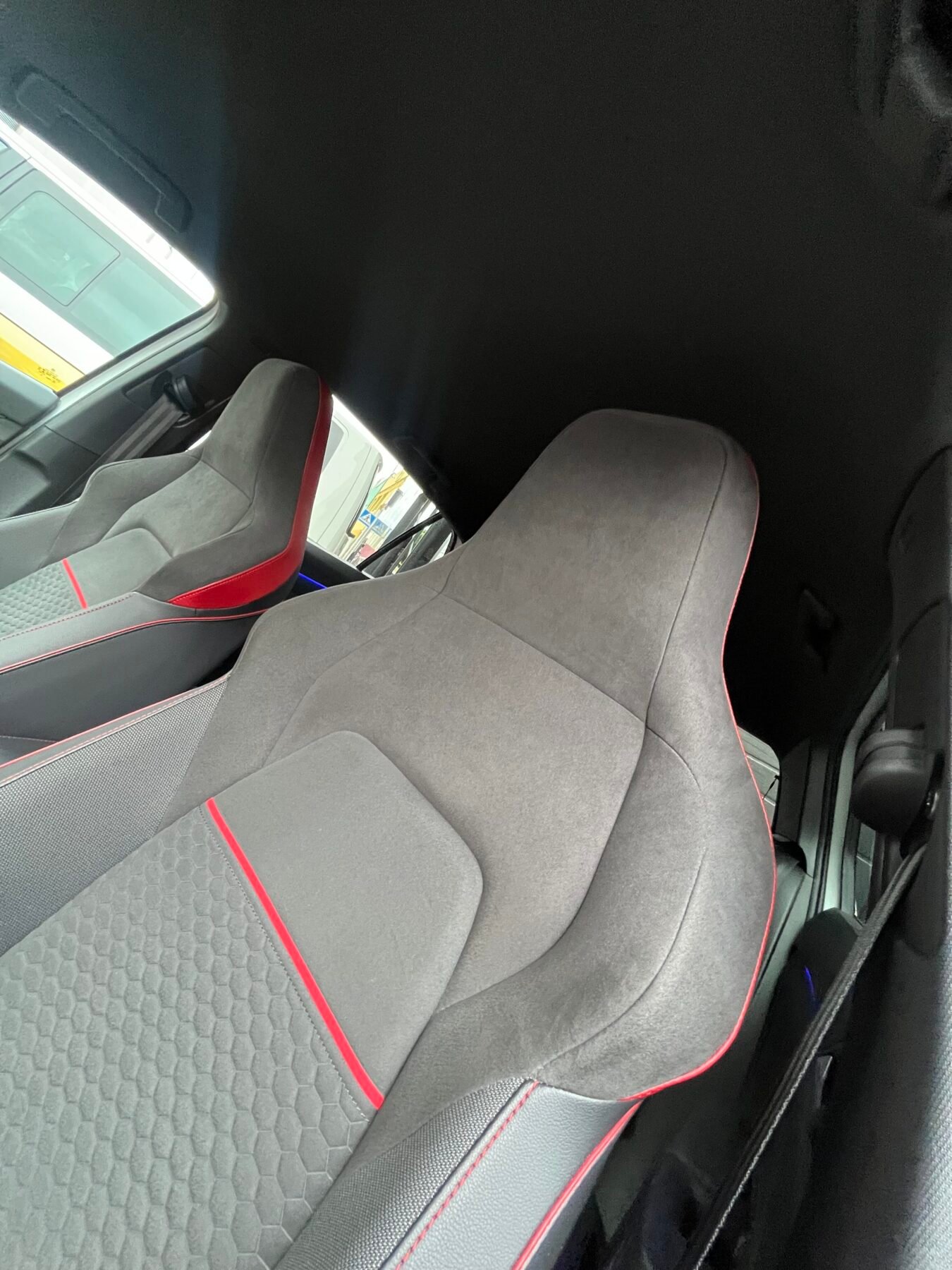 VOLKSWAGEN GOLF GTI CLUBSPORT 