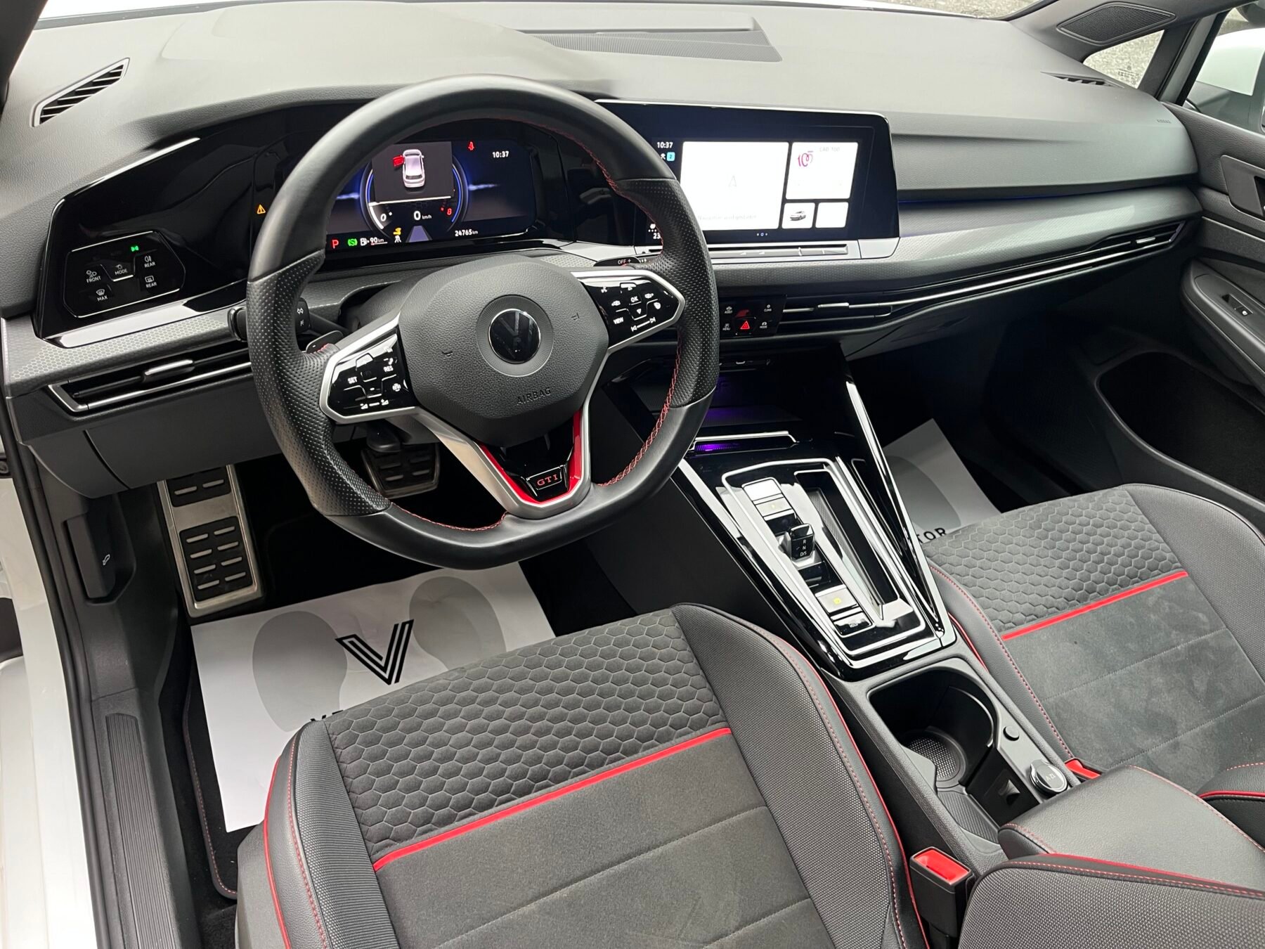 VOLKSWAGEN GOLF GTI CLUBSPORT 