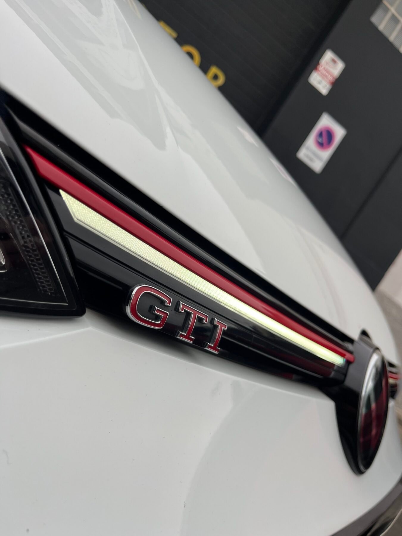 VOLKSWAGEN GOLF GTI CLUBSPORT 