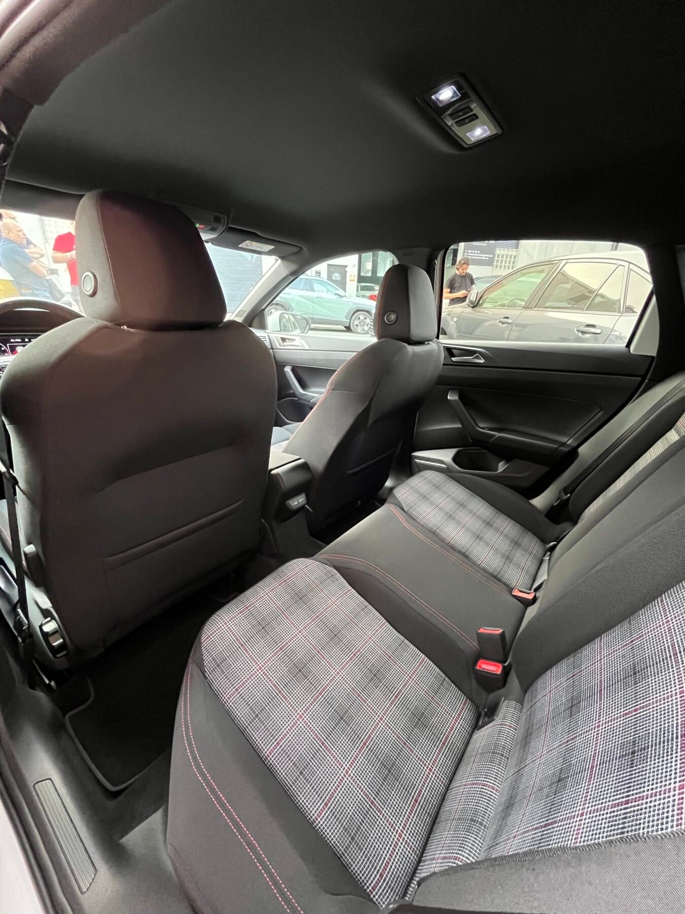 VOLKSWAGEN POLO GTI DSG