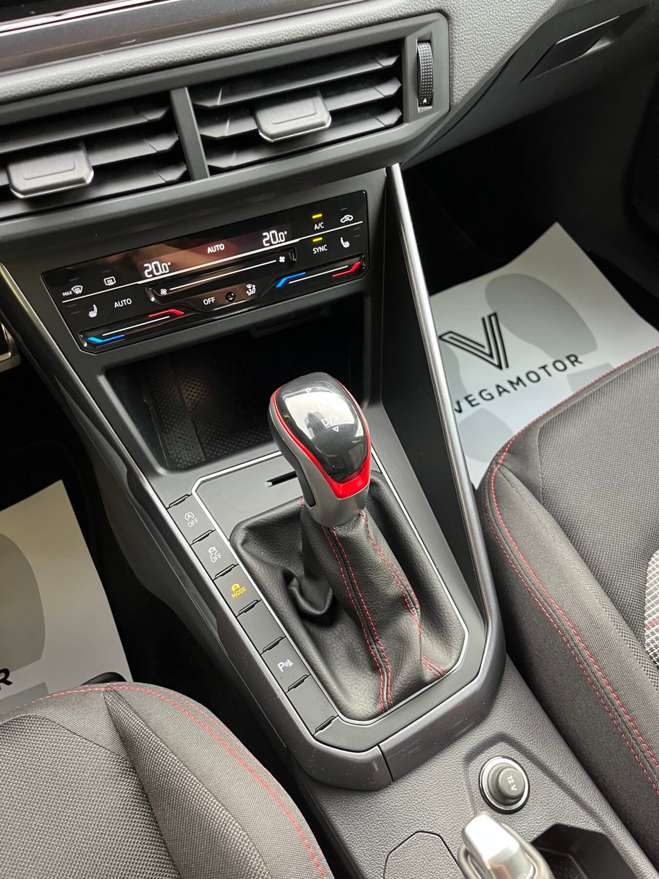 VOLKSWAGEN POLO GTI DSG