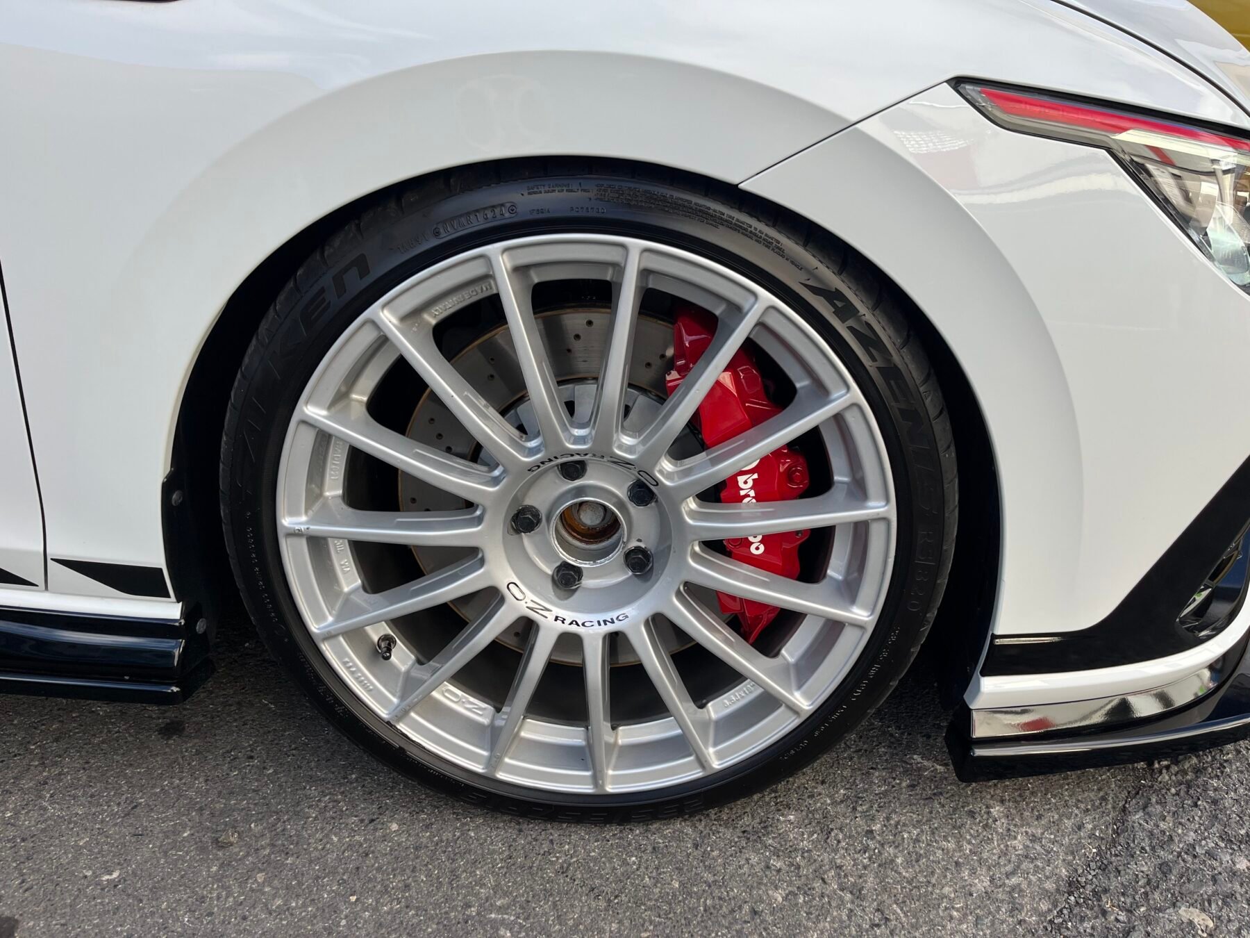 VOLKSWAGEN GOLF GTI CLUBSPORT 