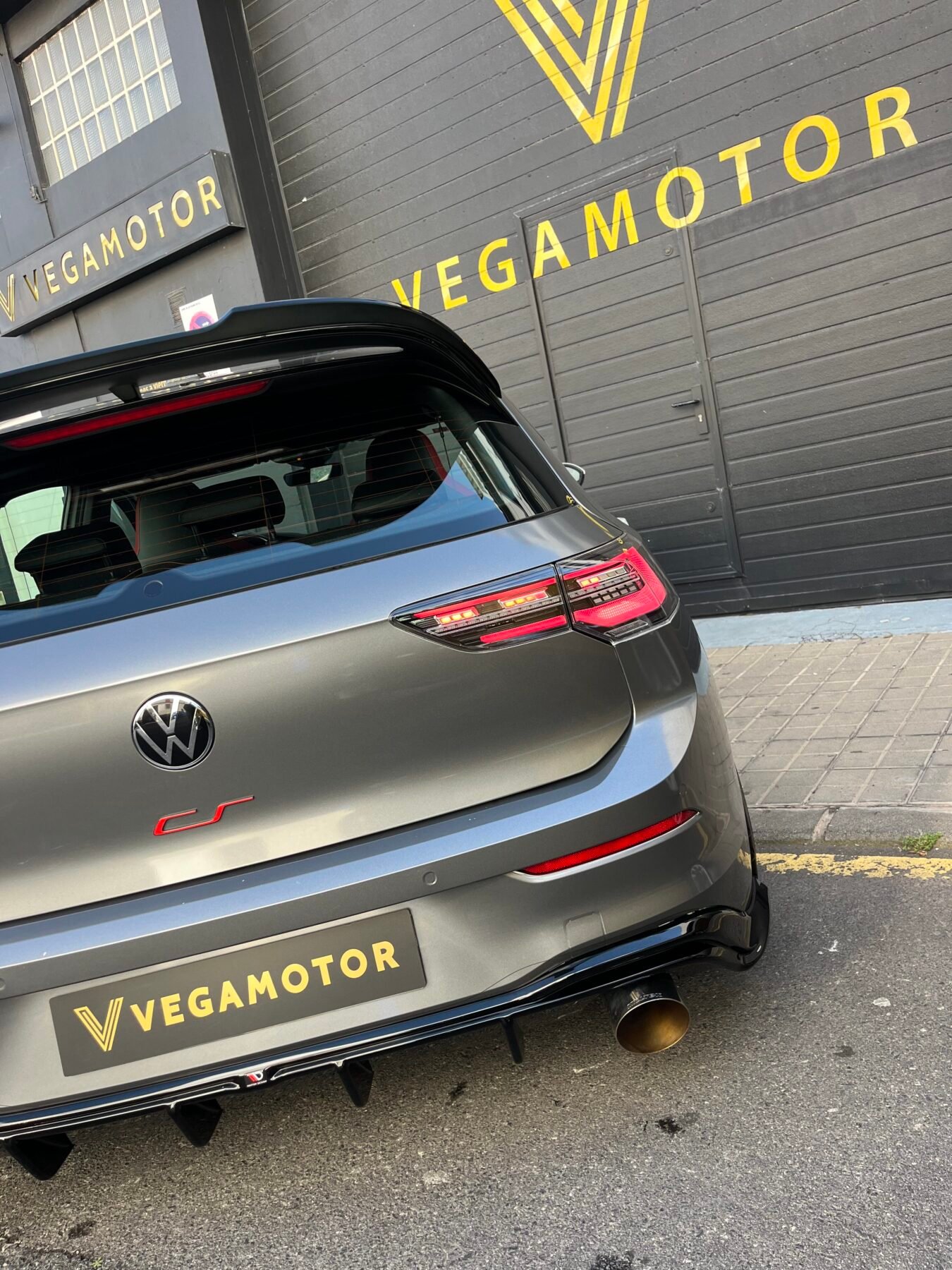 VOLKSWAGEN GOLF GTI CLUBSPORT 