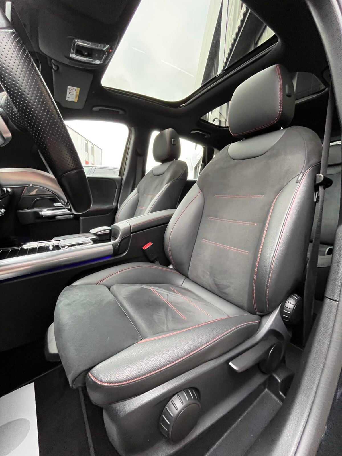 MERCEDES-BENZ CLASE B 180 AMG