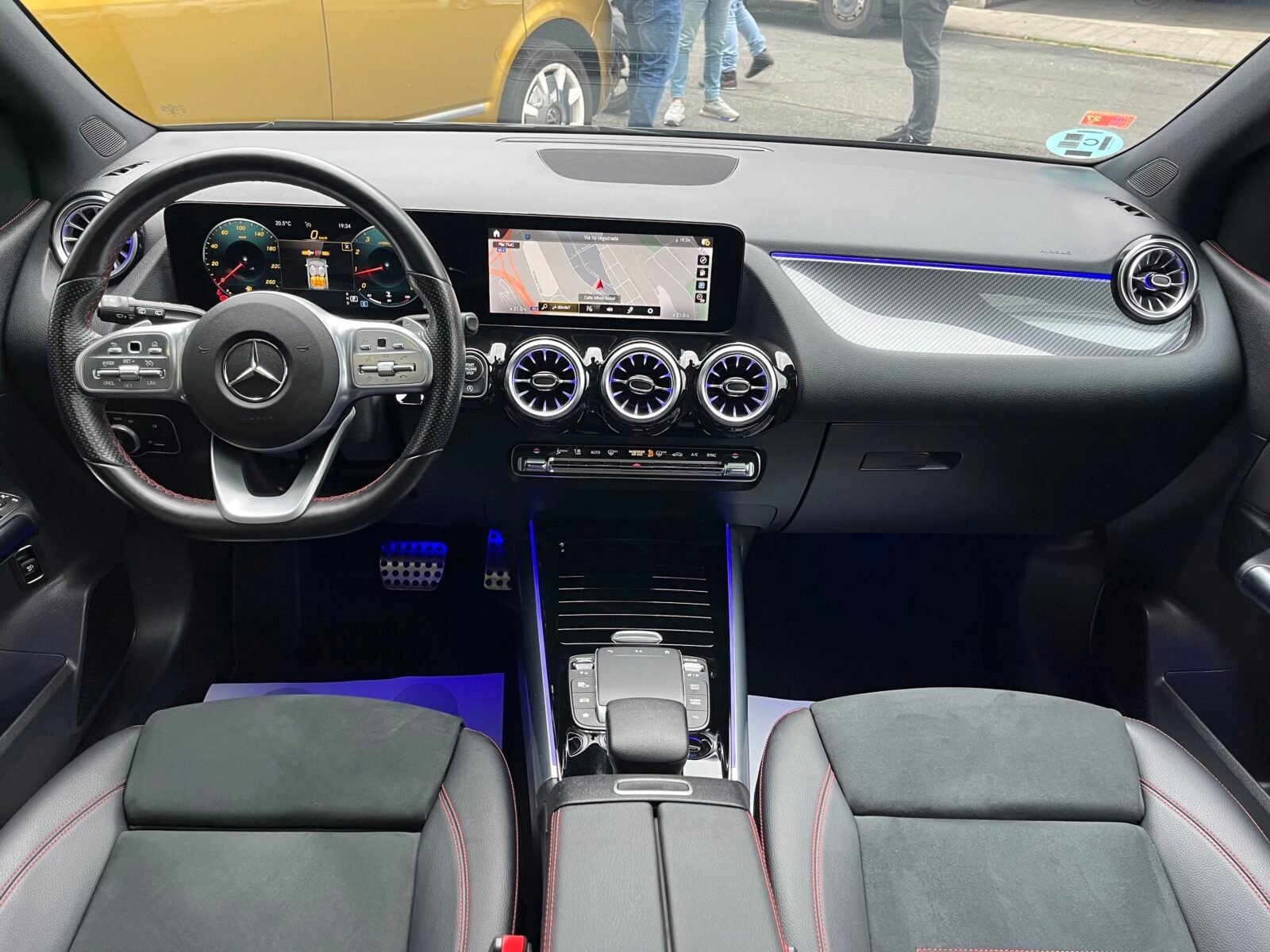 MERCEDES-BENZ CLASE B 180 AMG