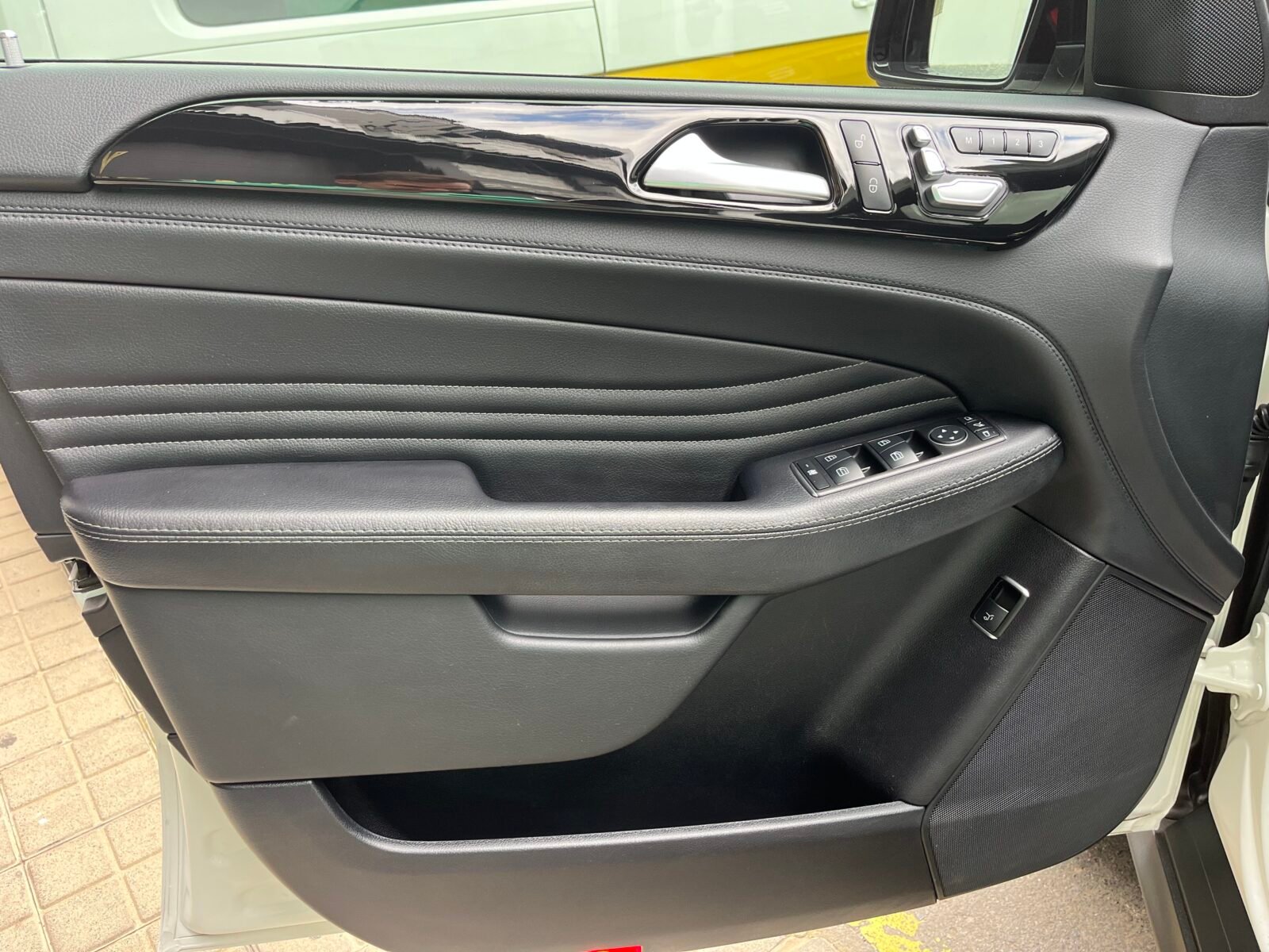 MERCEDES-BENZ GLE COUPE 350D AMG