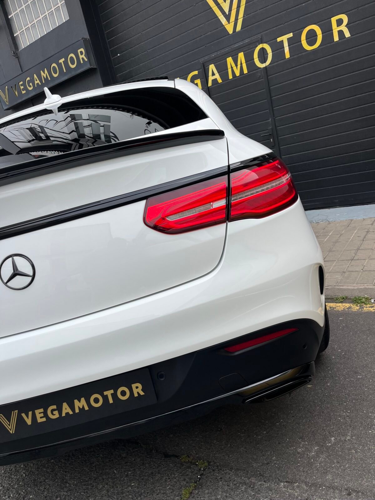 MERCEDES-BENZ GLE COUPE 350D AMG