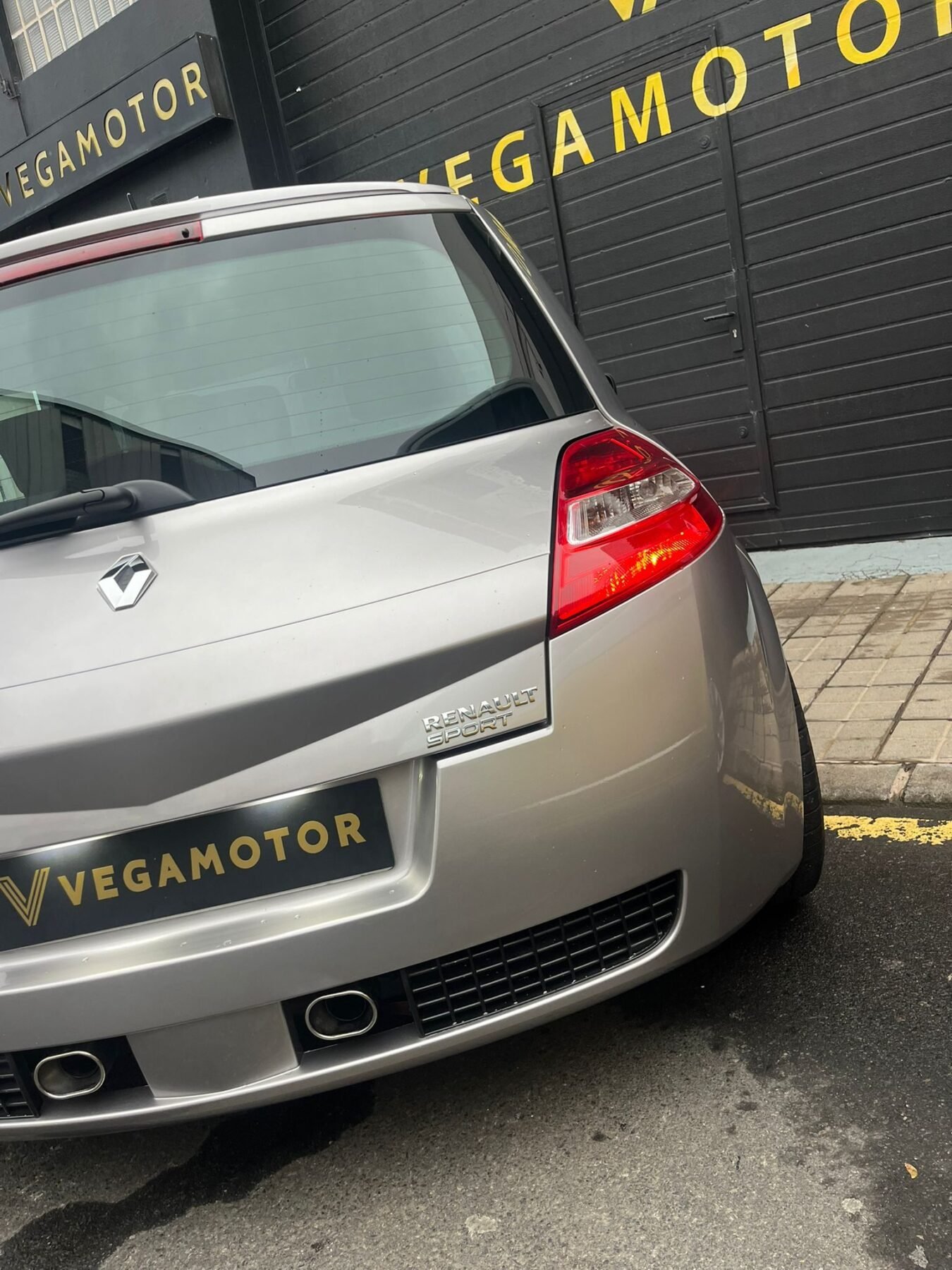 RENAULT Megane SPORT 2.0T