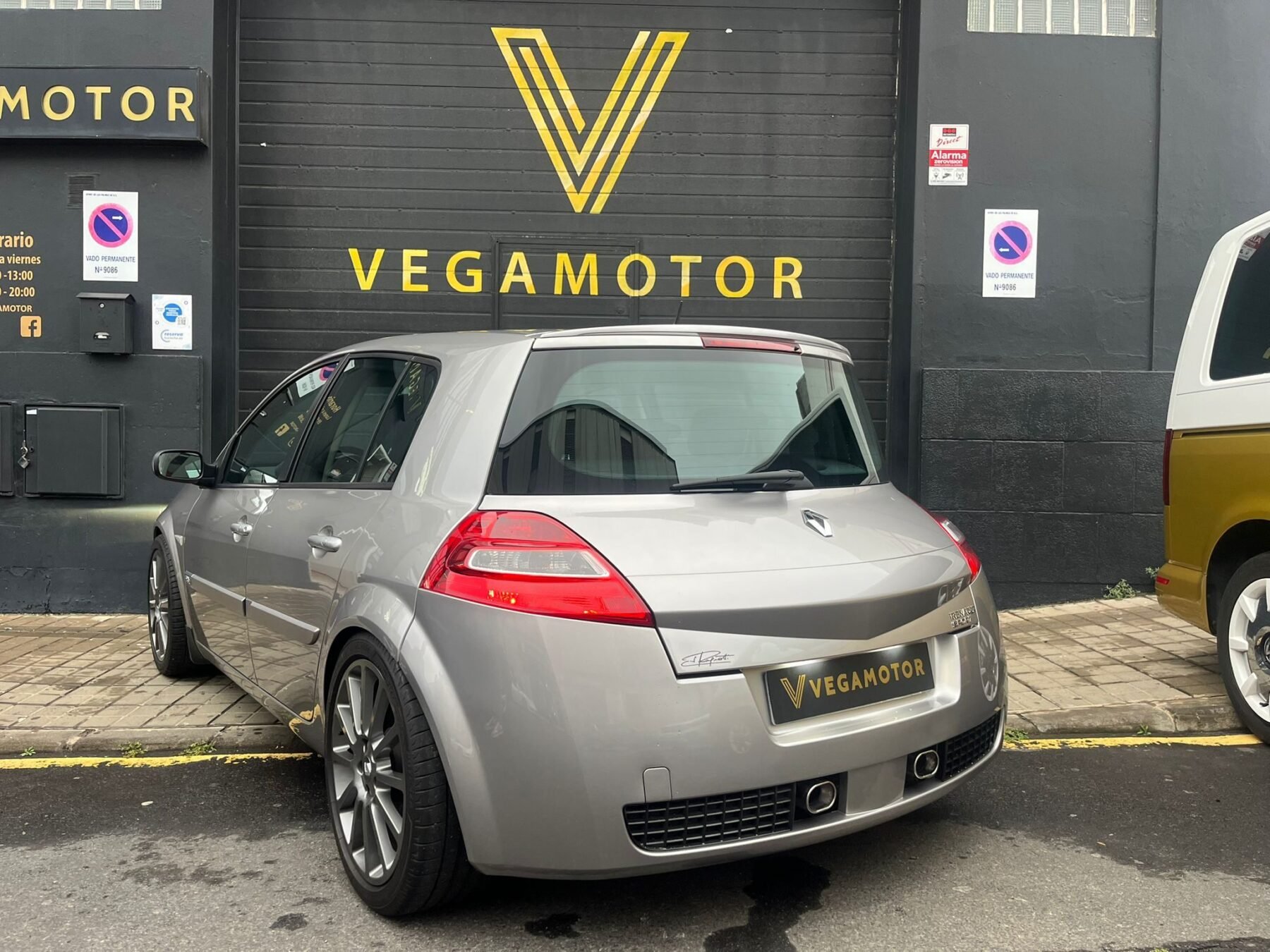 RENAULT Megane SPORT 2.0T