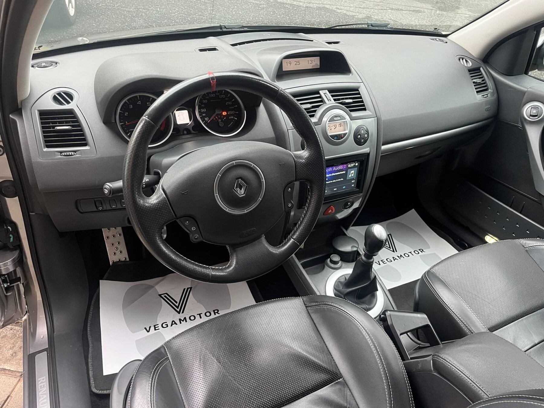 RENAULT Megane SPORT 2.0T