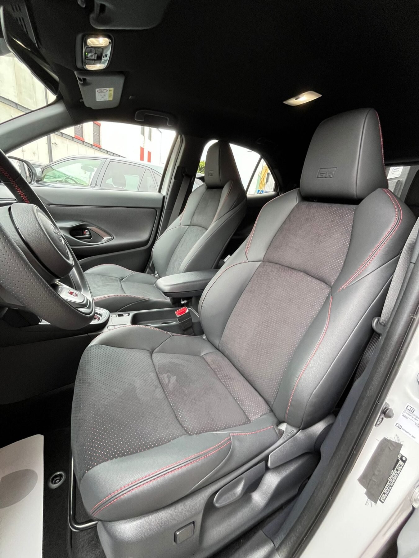 TOYOTA YARIS CROSS GR SPORT PLUS 