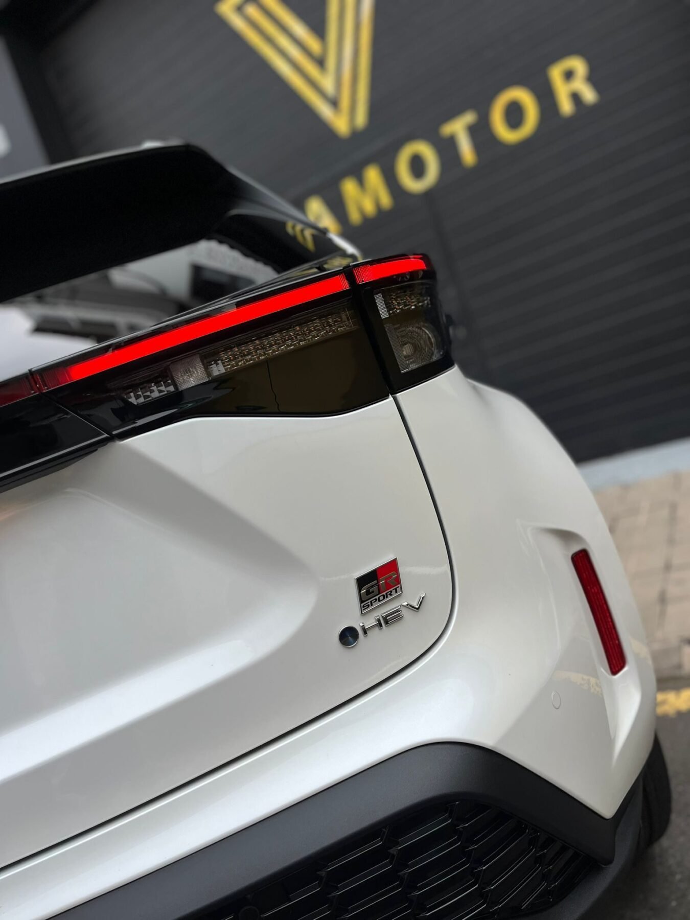 TOYOTA YARIS CROSS GR SPORT PLUS 