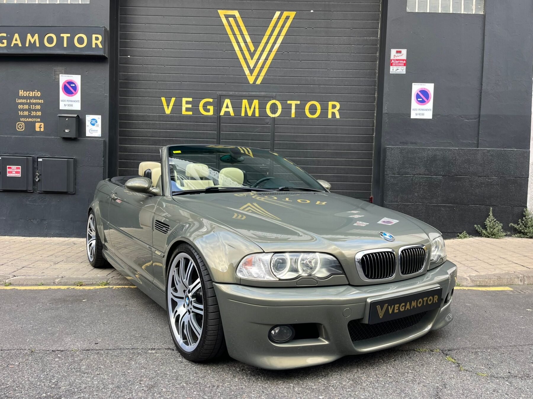 BMW M3 CABRIO INDIVIDUAL 