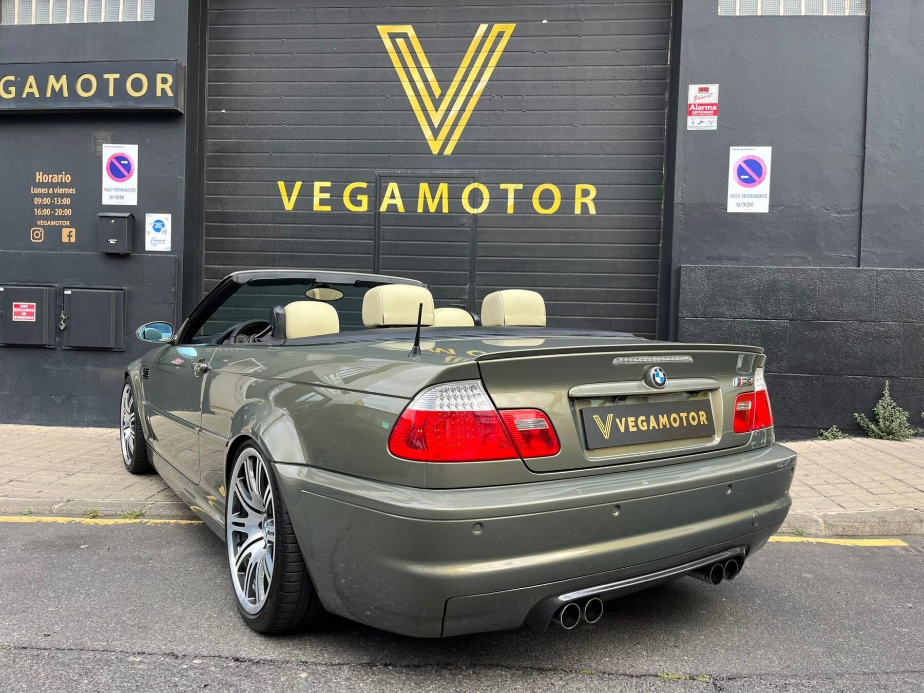 BMW M3 CABRIO INDIVIDUAL 