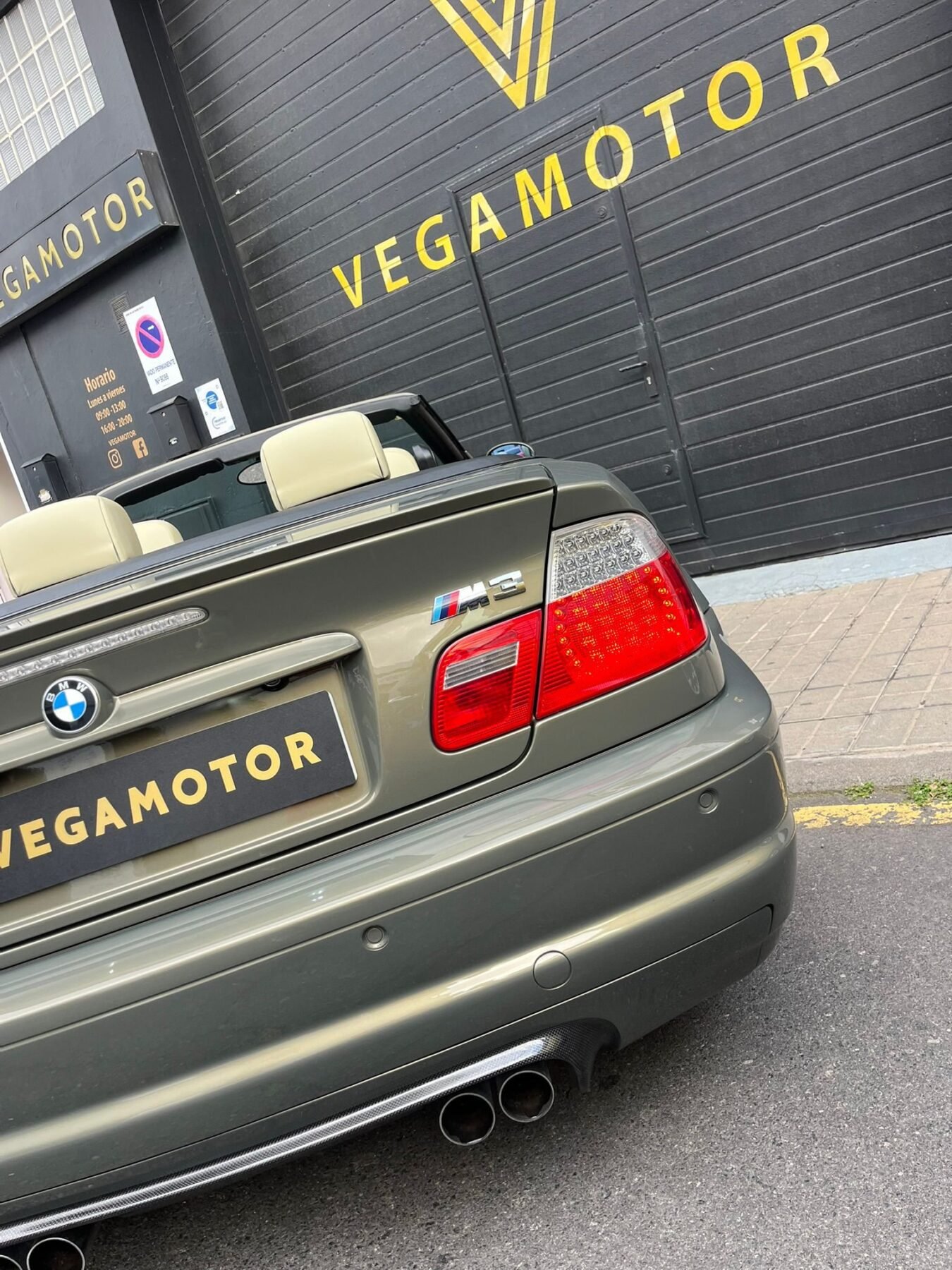 BMW M3 CABRIO INDIVIDUAL 