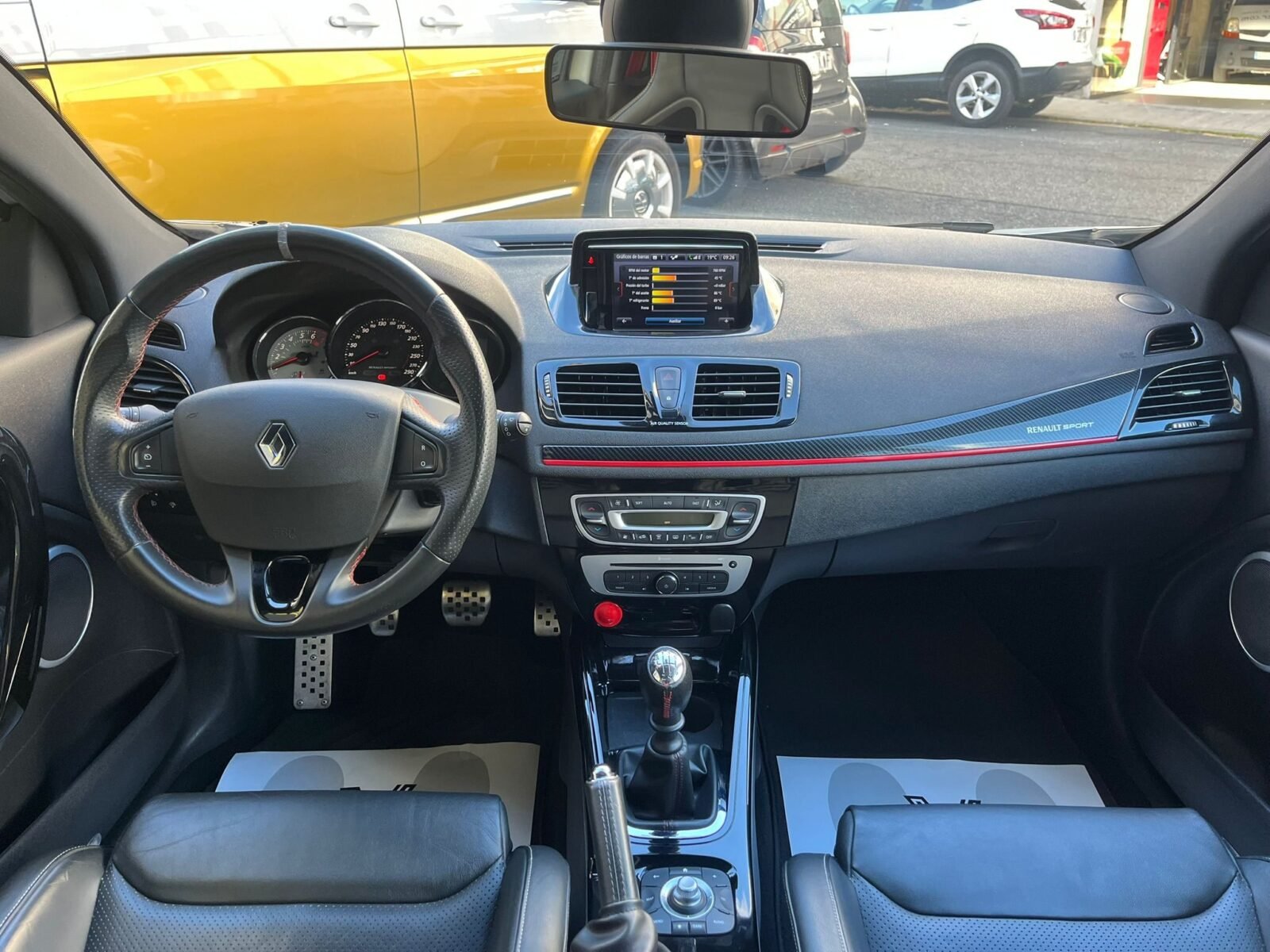 RENAULT Megane