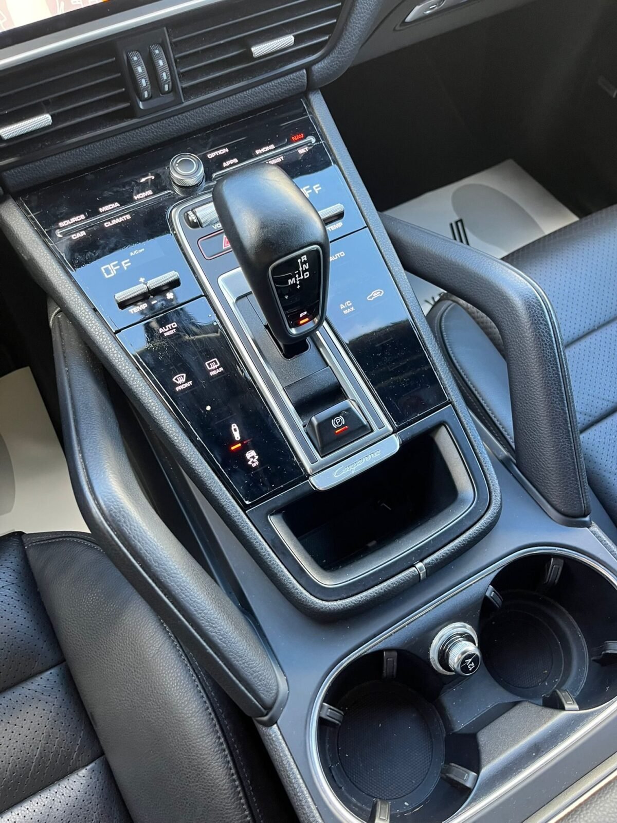 PORSCHE Cayenne