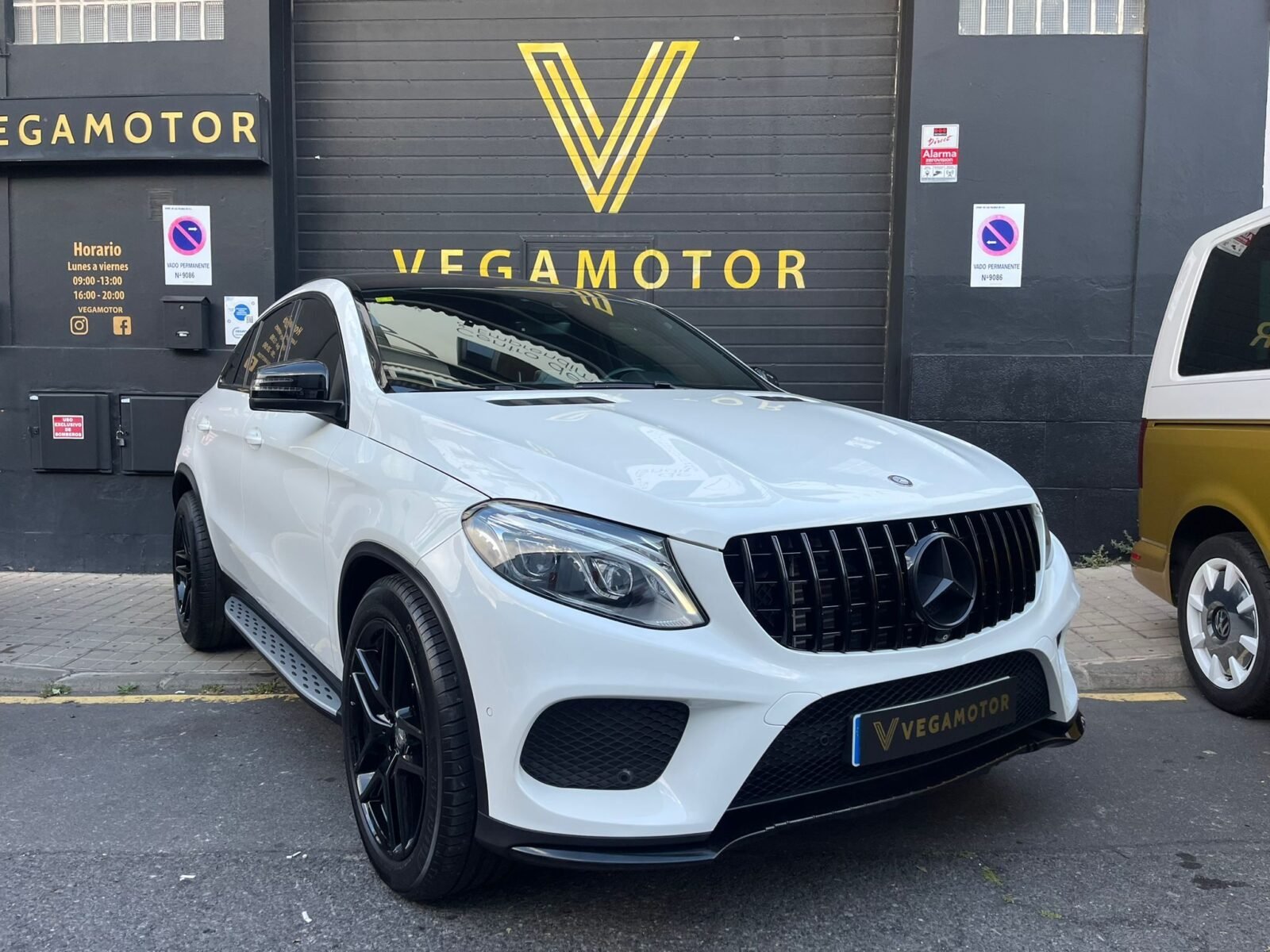 MERCEDES-BENZ GLE COUPE 350D AMG