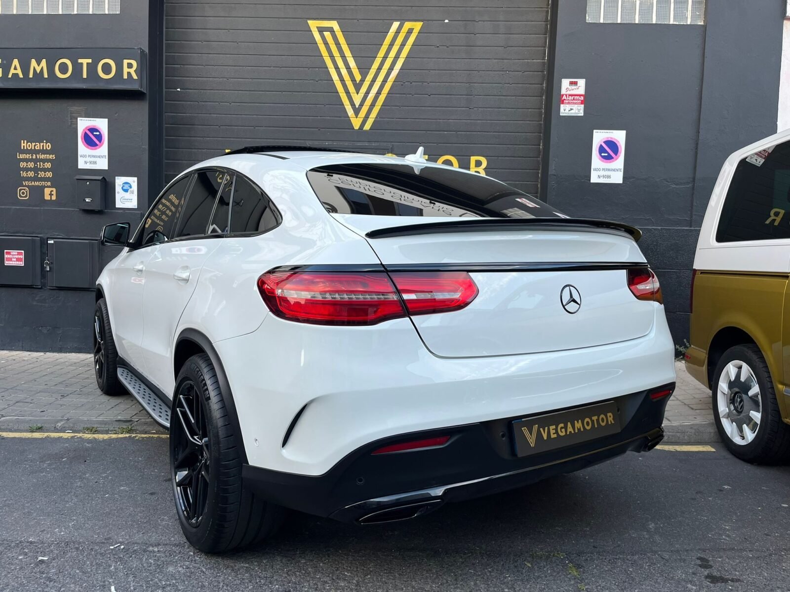 MERCEDES-BENZ GLE COUPE 350D AMG