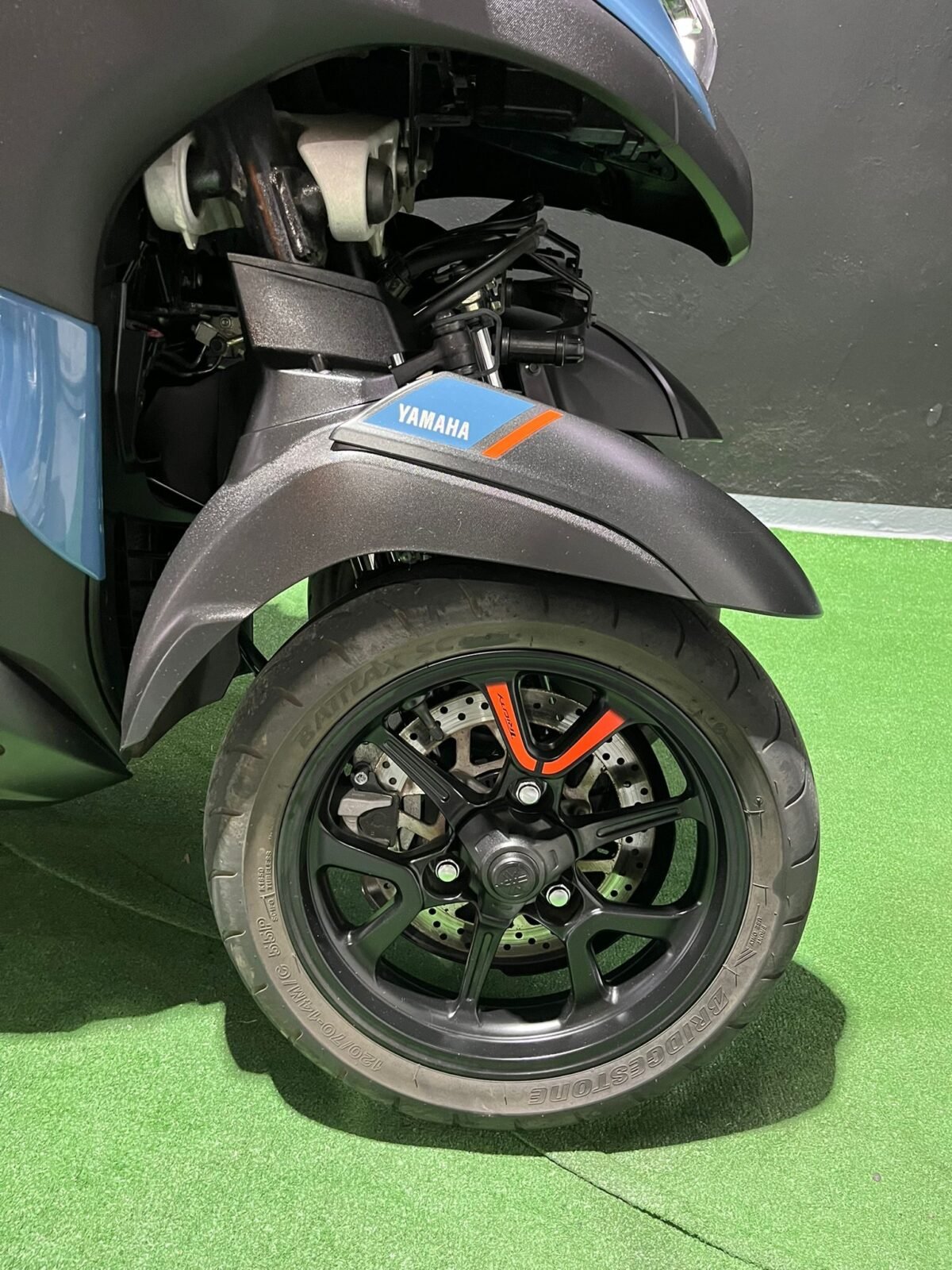 YAMAHA TRICITY
