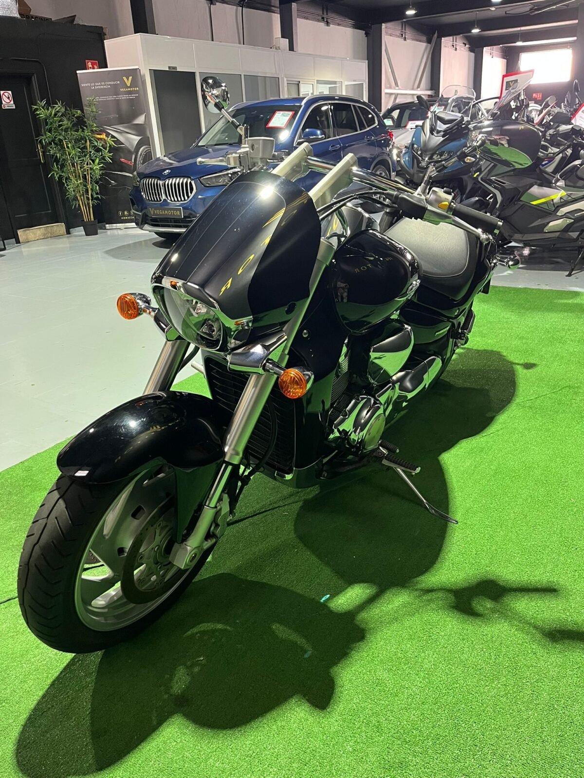 SUZUKI VZ-R INTRUDER M1800R