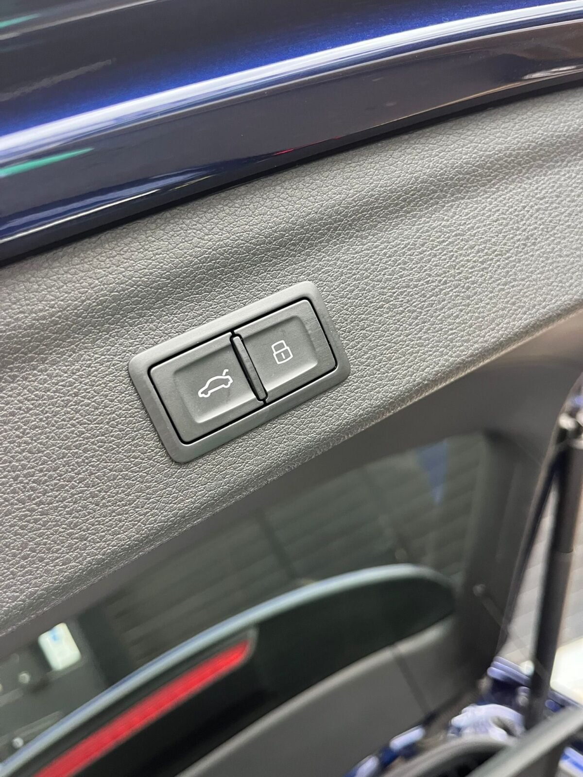 AUDI Q3 E-TRON
