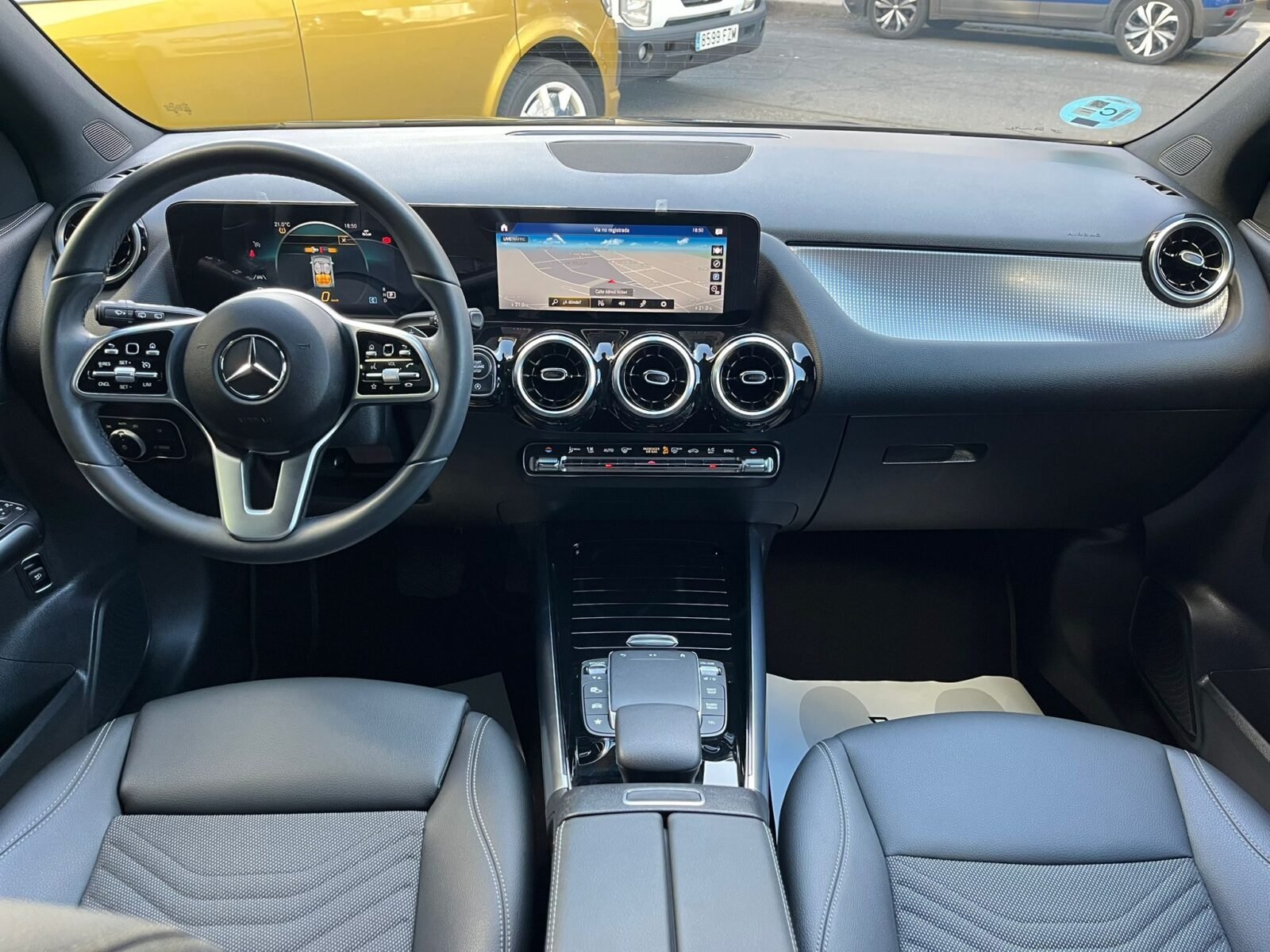 MERCEDES-BENZ GLA 200D