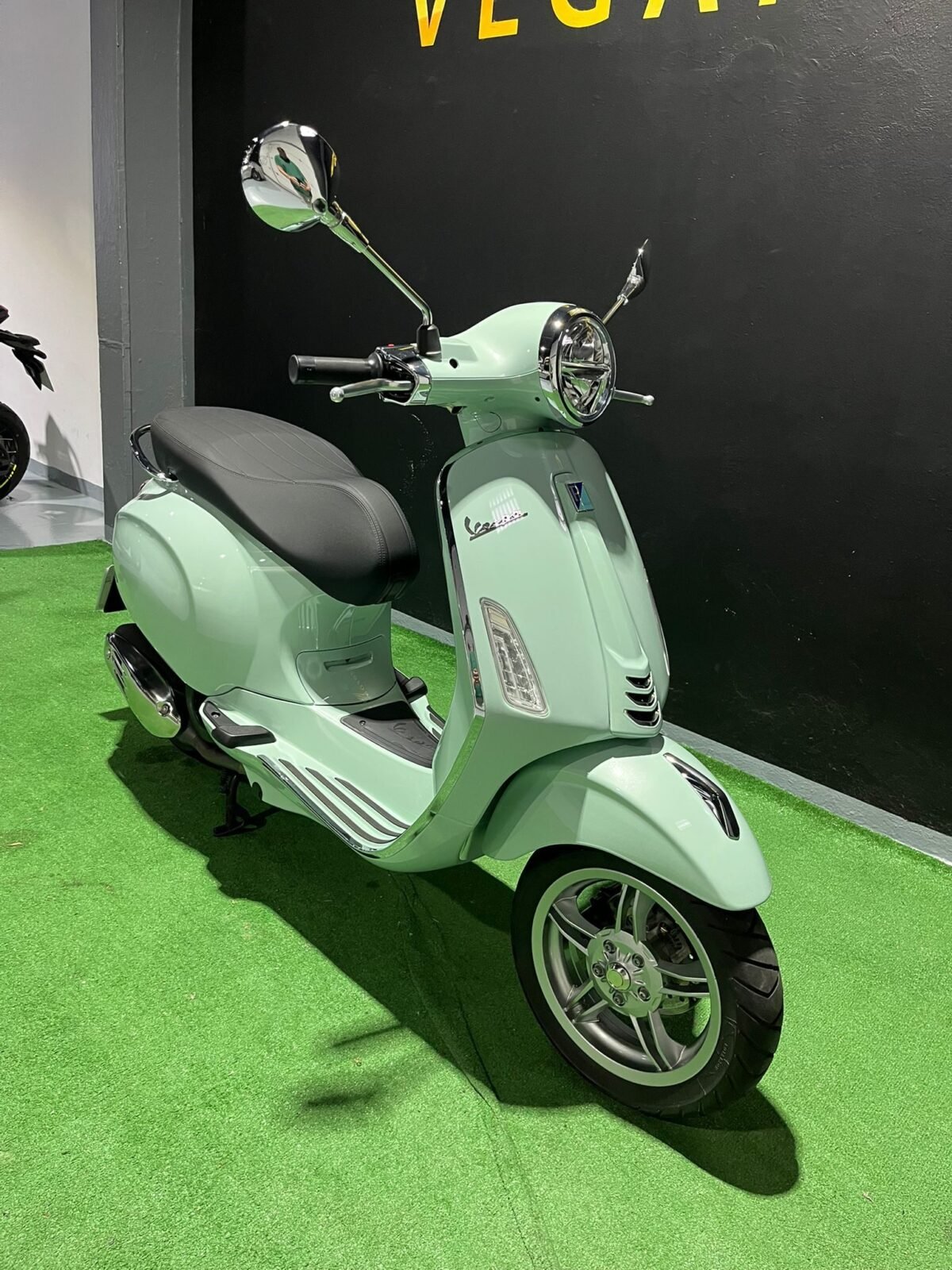 PIAGGIO VESPA PRIMAVERA 125